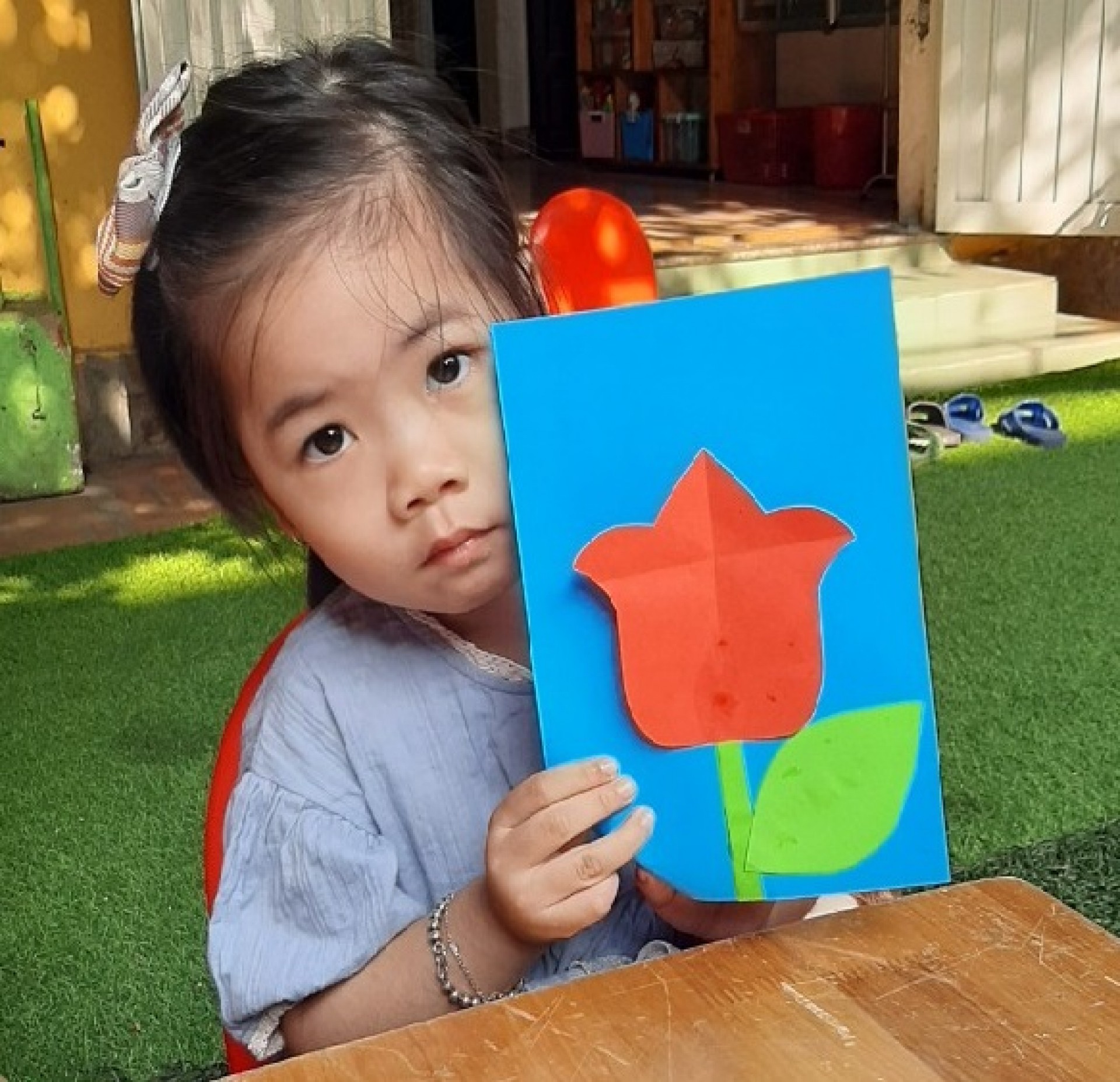 BÔNG HOA TẶNG MẸ 8-3-2023