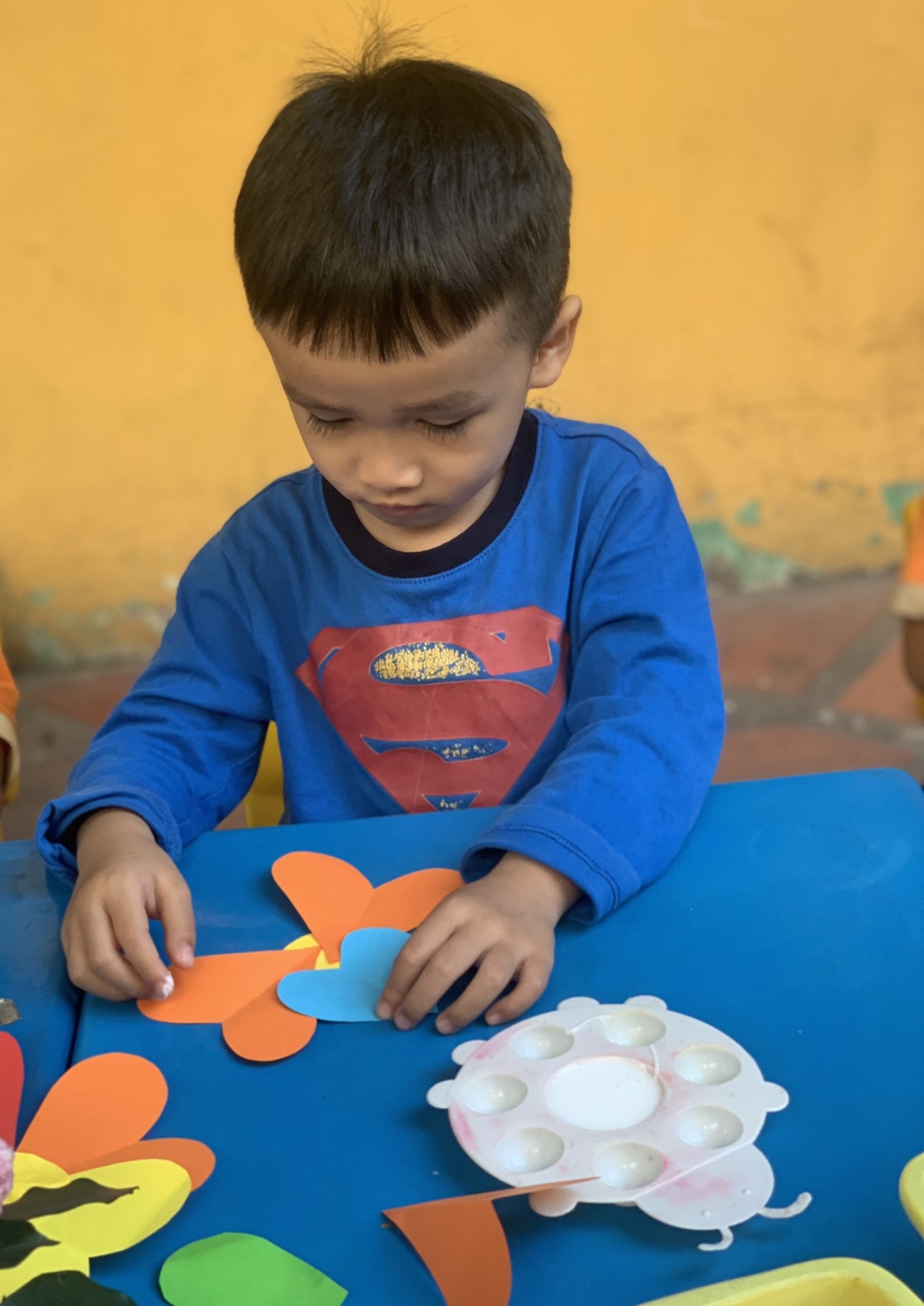 BÔNG HOA TẶNG MẸ 8-3-2023