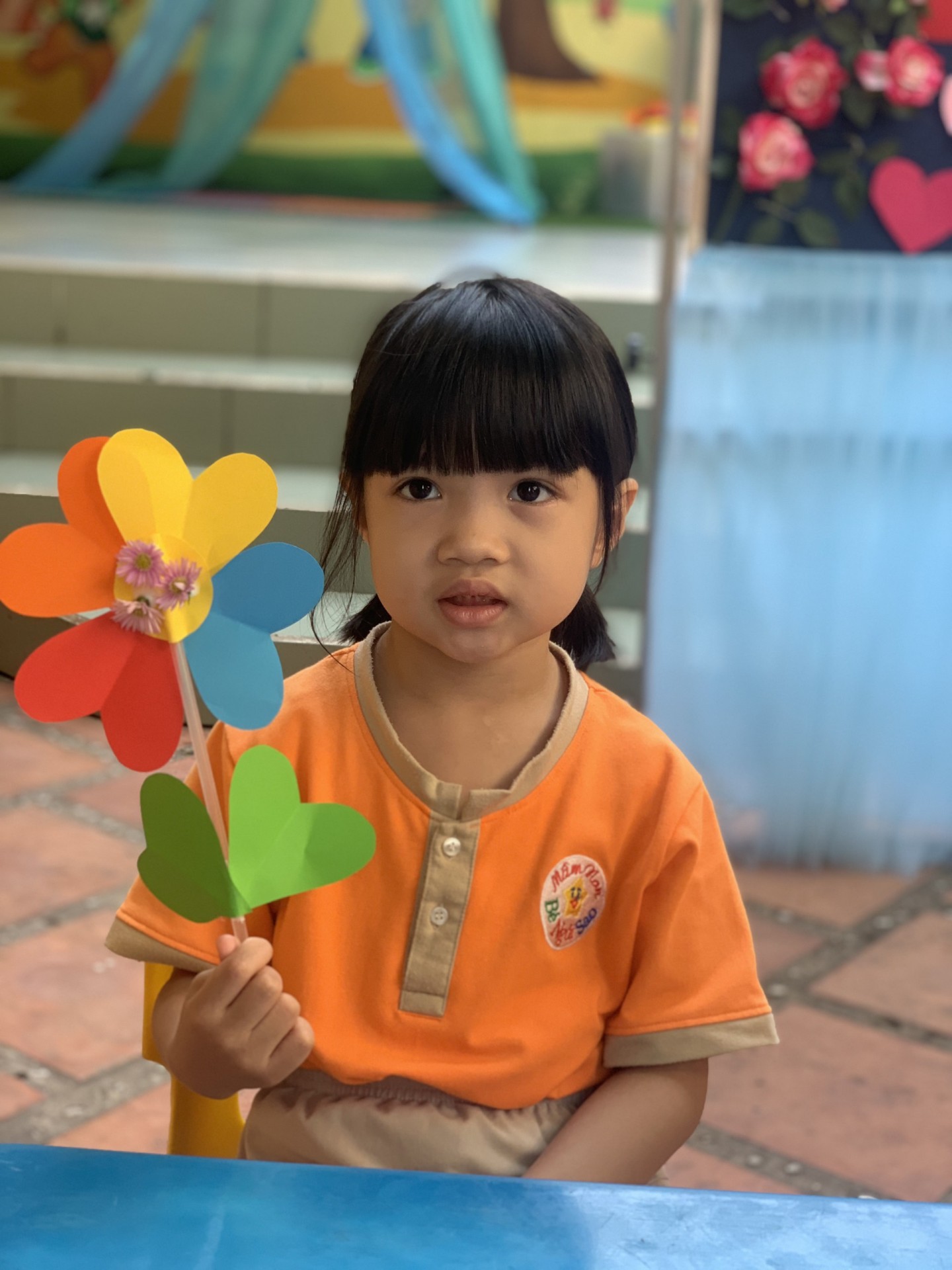 BÔNG HOA TẶNG MẸ 8-3-2023