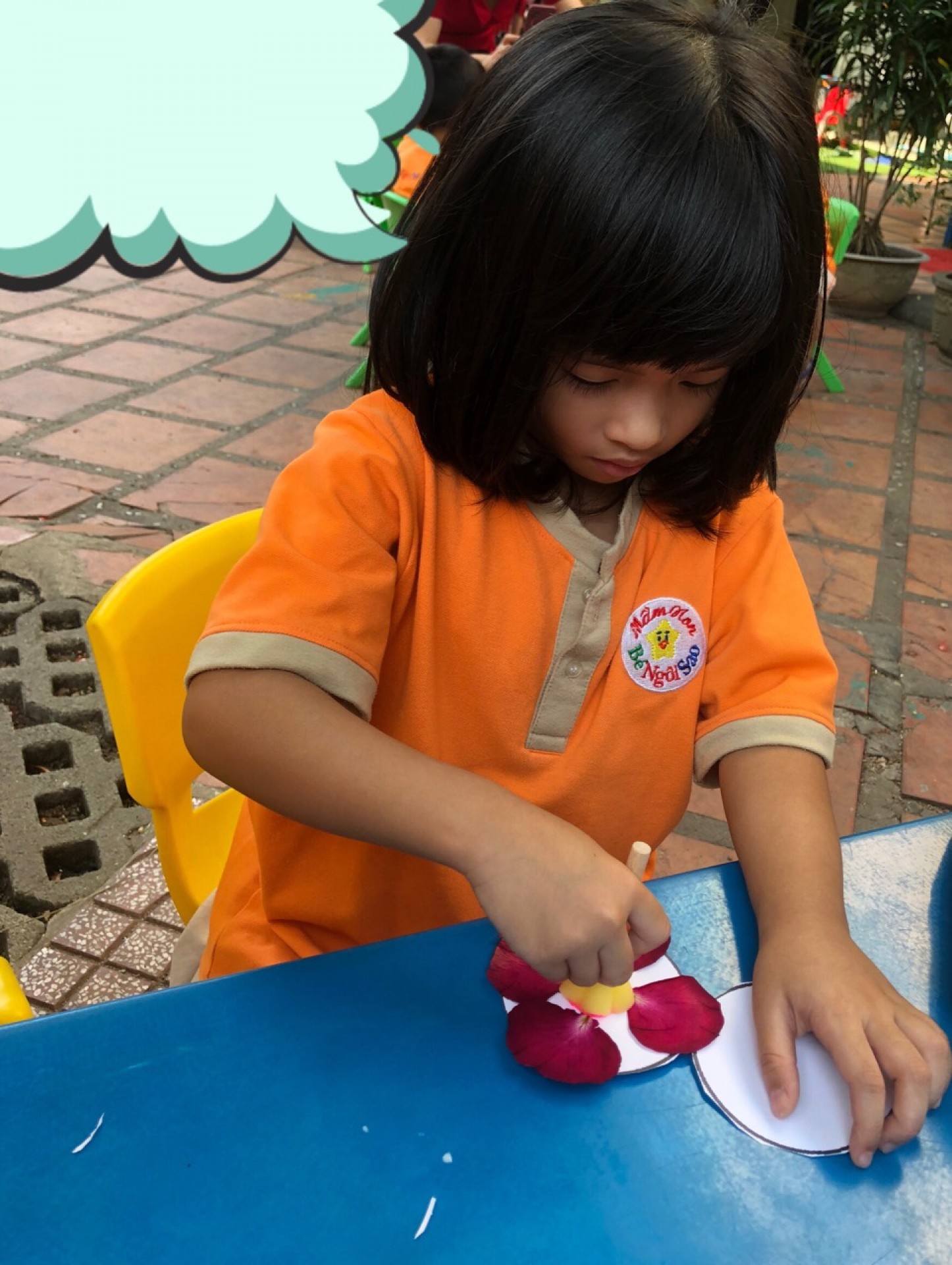 BÔNG HOA TẶNG MẸ 8-3-2023