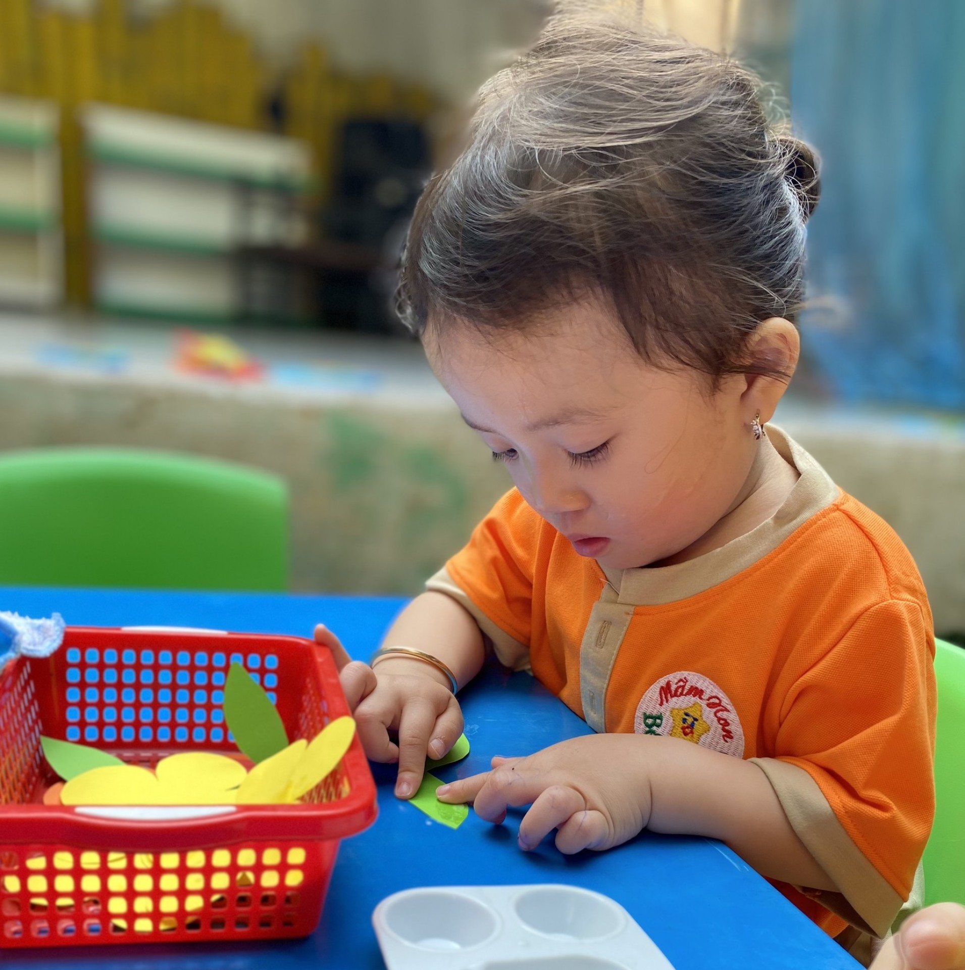 BÔNG HOA TẶNG MẸ 8-3-2023