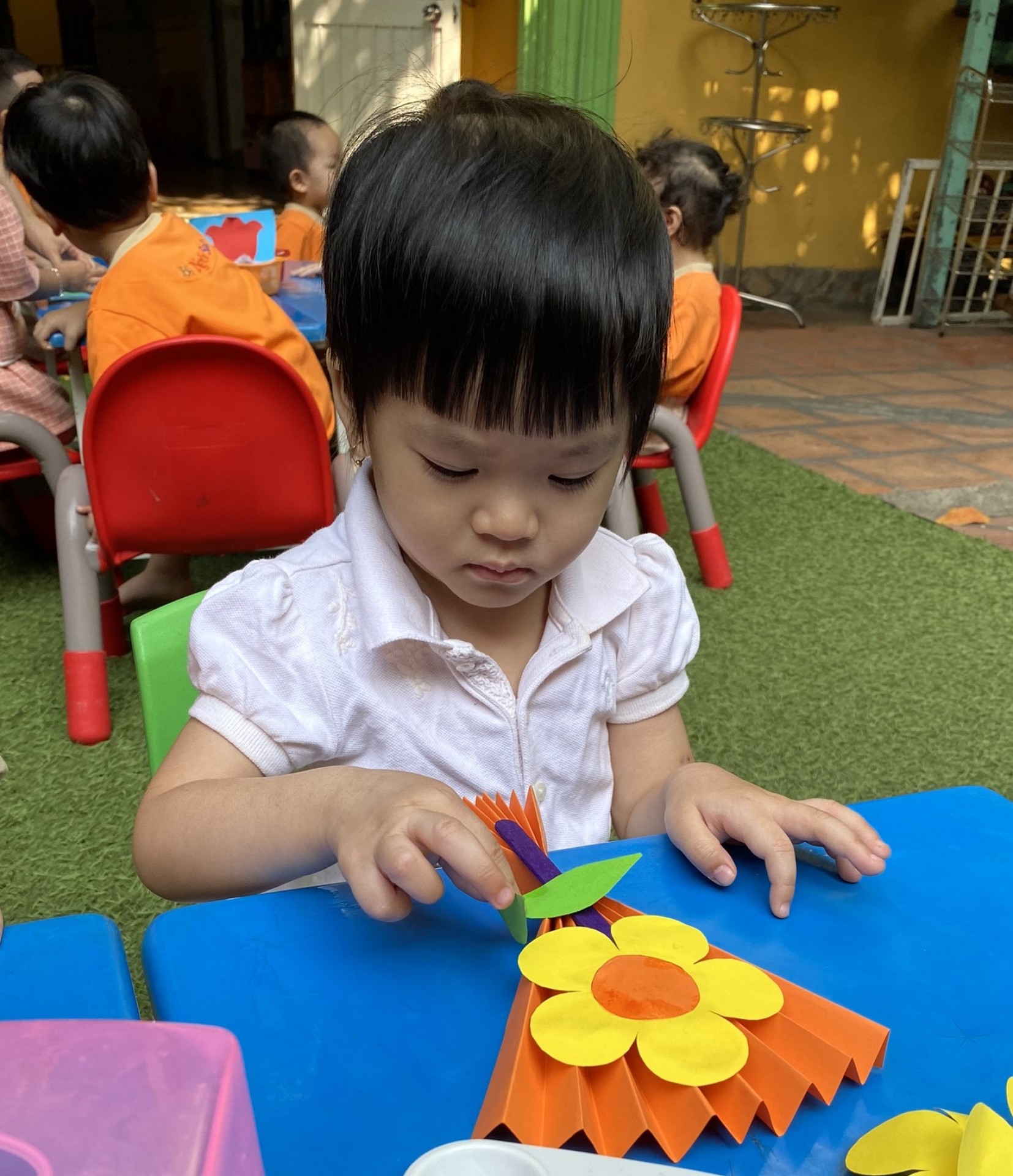 BÔNG HOA TẶNG MẸ 8-3-2023