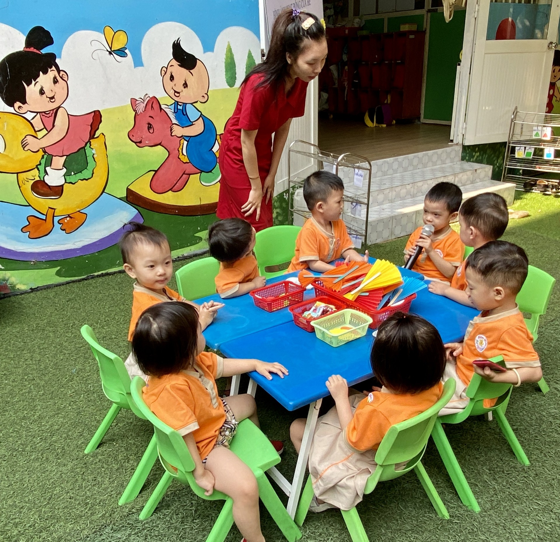 BÔNG HOA TẶNG MẸ 8-3-2023