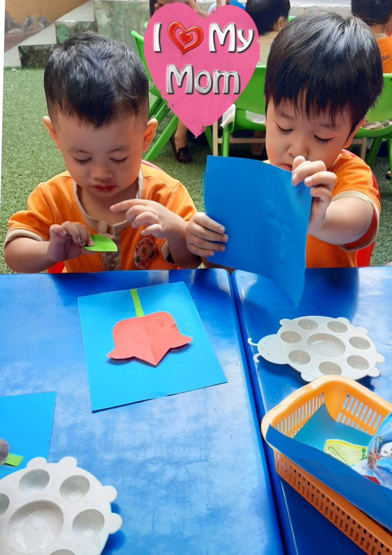 BÔNG HOA TẶNG MẸ 8-3-2023