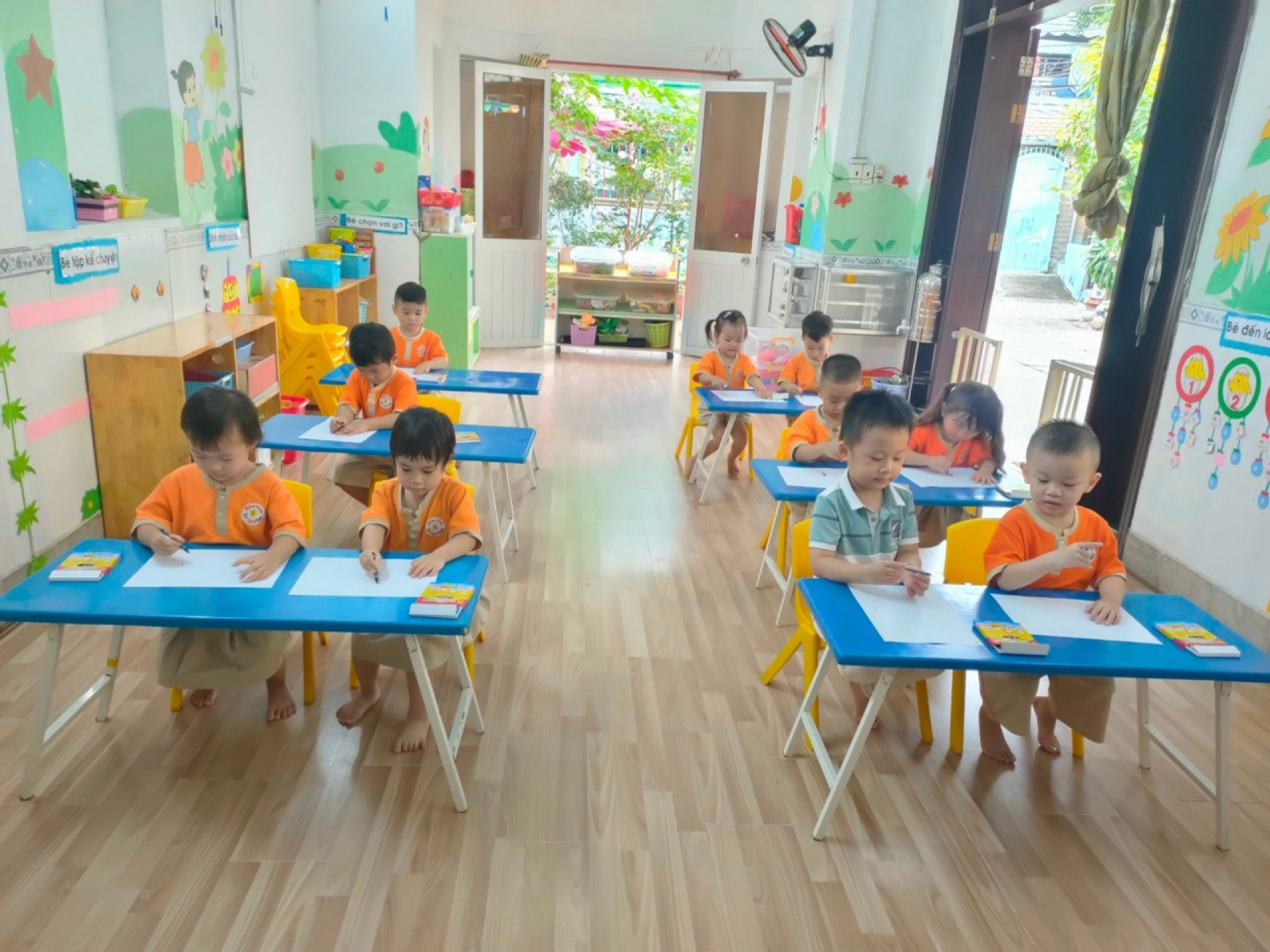 BÉ VẼ SÁNG TẠO CÙNG BITEX