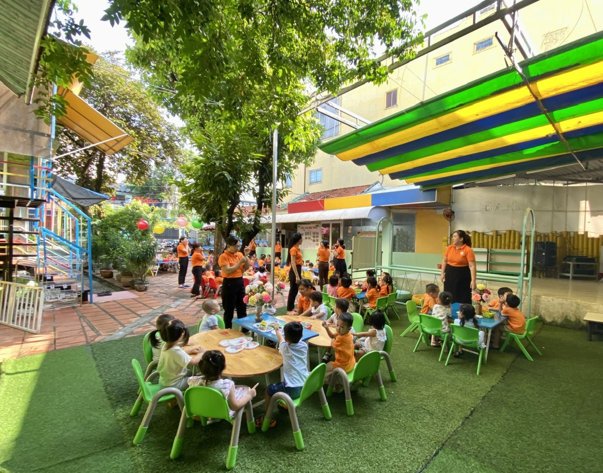 MÓN QUÀ 20/10 CỦA BÉ 