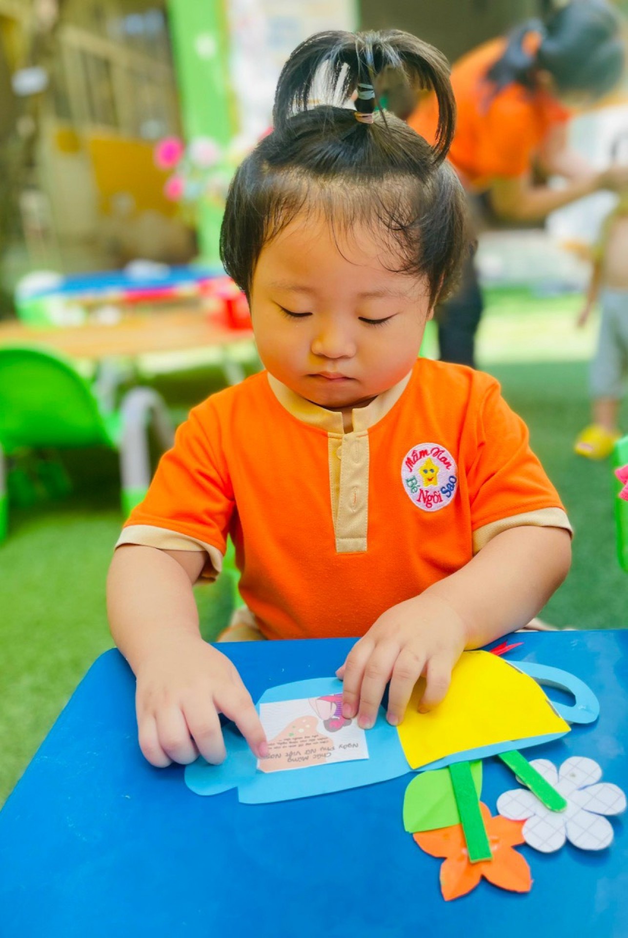 MÓN QUÀ 20/10 CỦA BÉ 