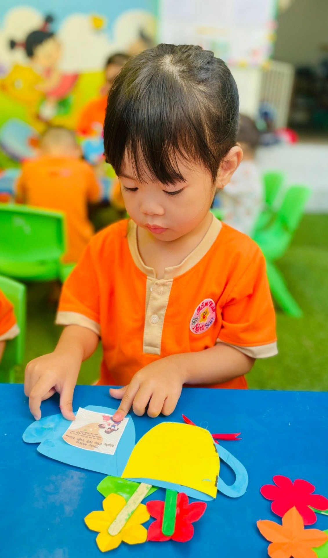 MÓN QUÀ 20/10 CỦA BÉ 