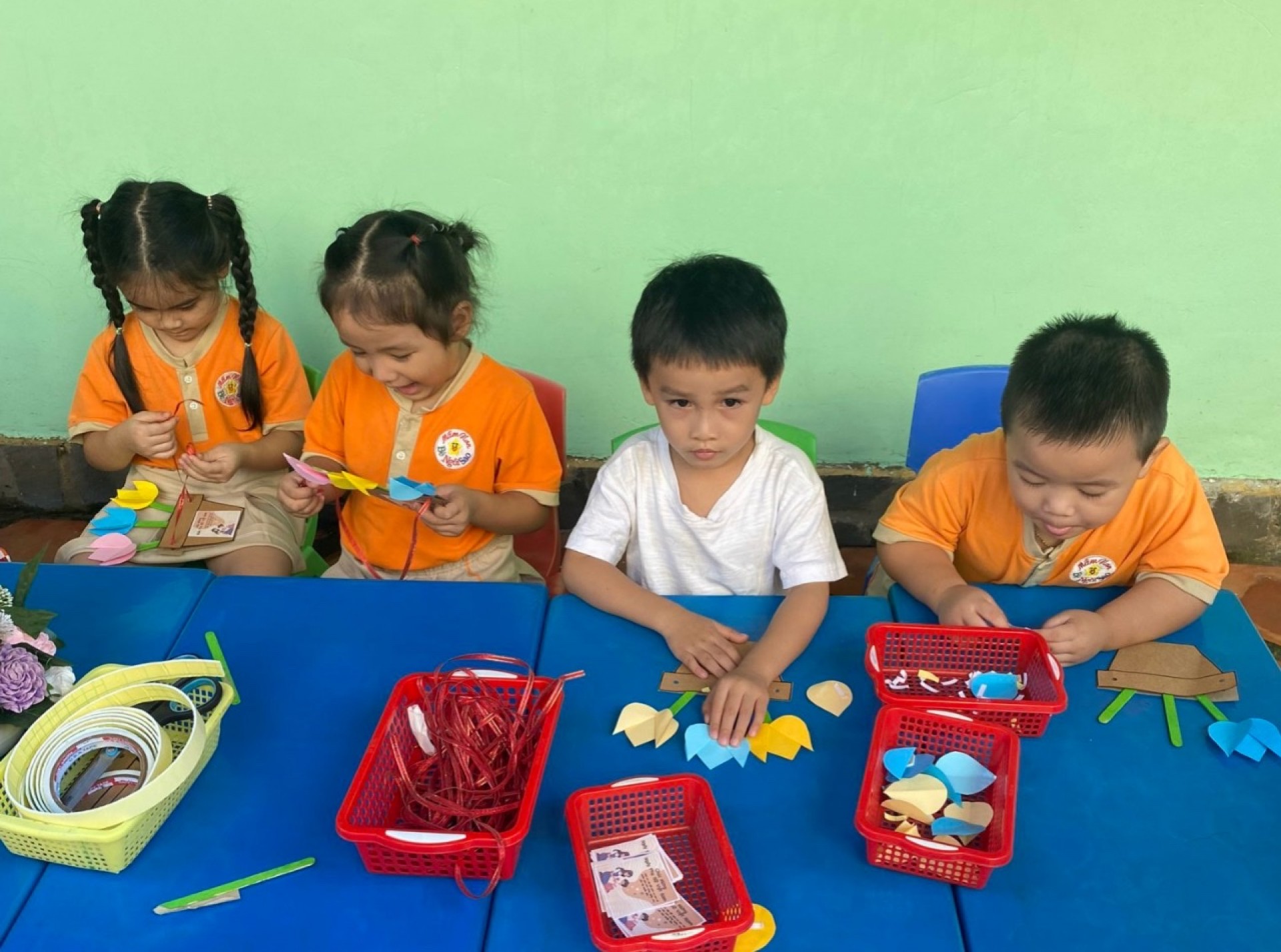 MÓN QUÀ 20/10 CỦA BÉ 