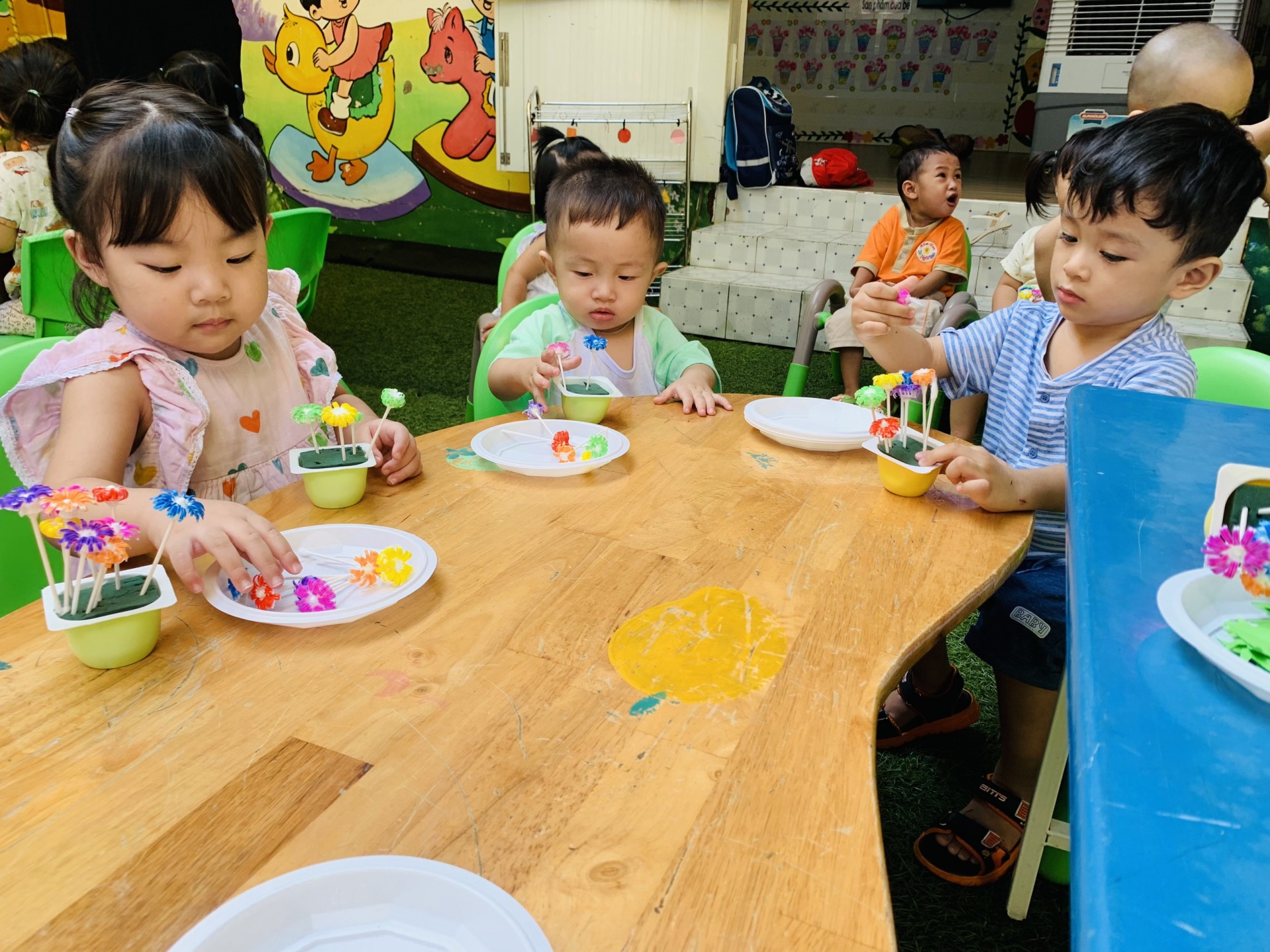 MÓN QUÀ 20/10 CỦA BÉ 