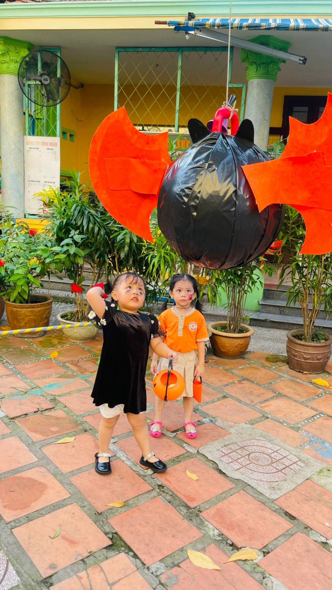 LỄ HỘI HÓA TRANG 2023