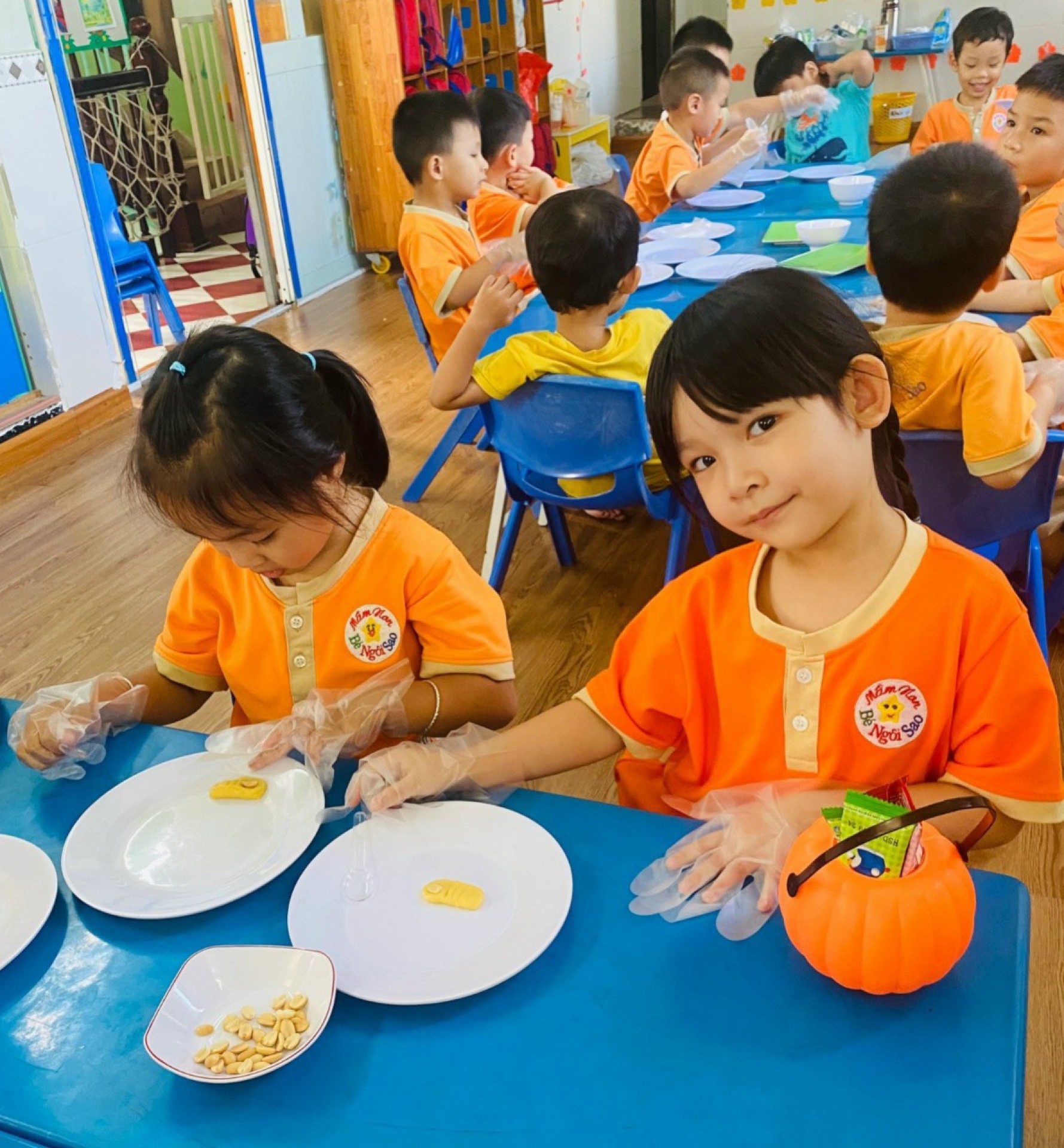 LỄ HỘI HÓA TRANG 2023