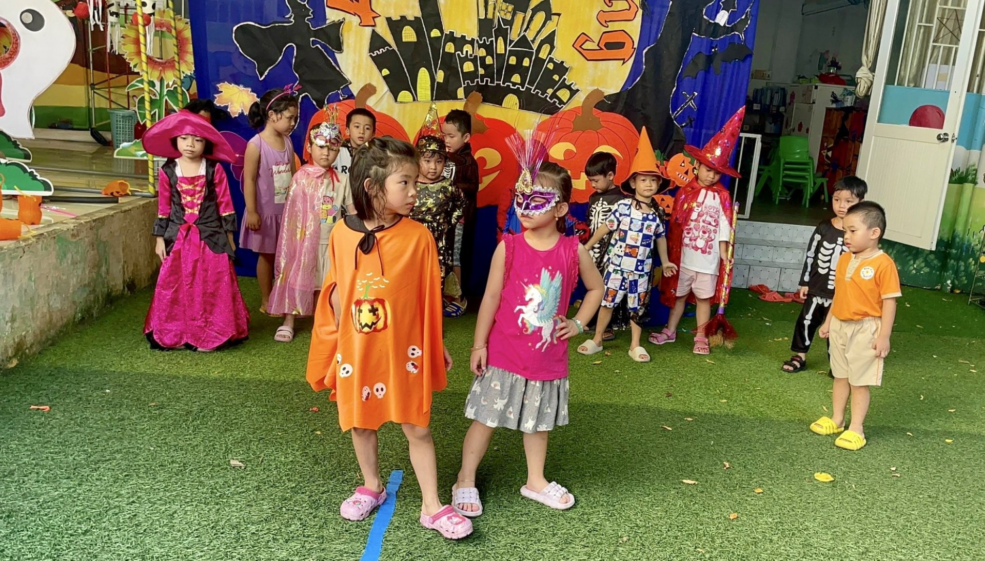 LỄ HỘI HÓA TRANG 2023