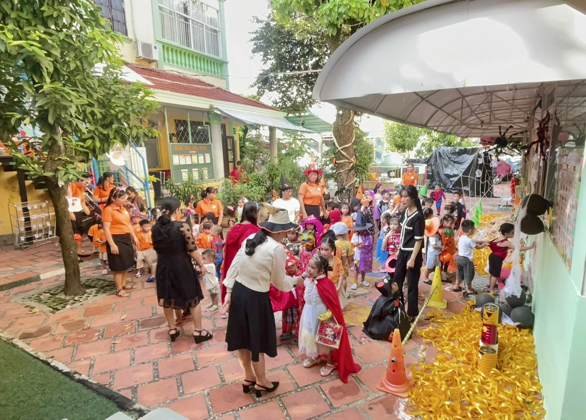 LỄ HỘI HÓA TRANG 2023