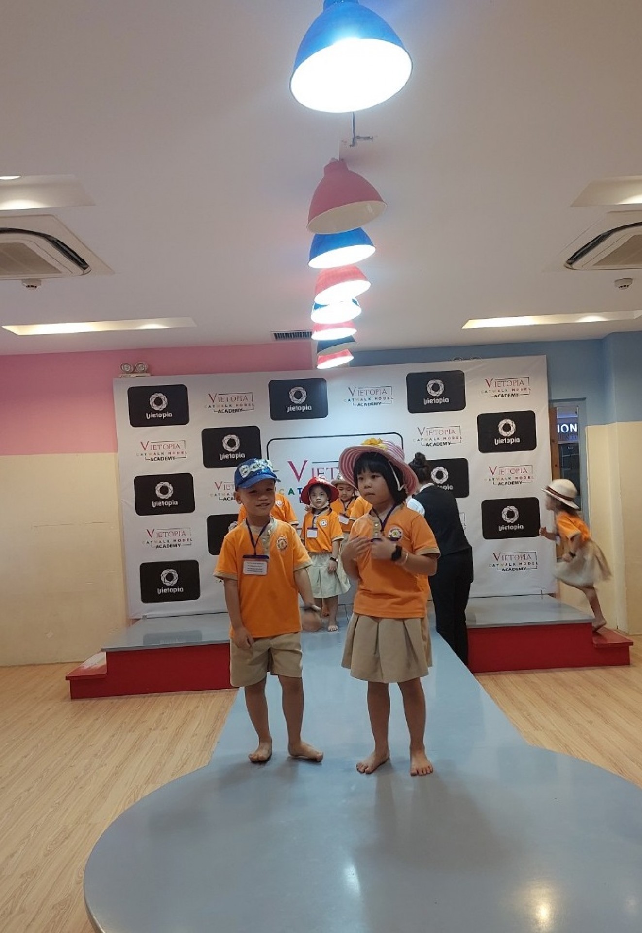 THÀNH PHỐ HƯỚNG NGHIỆP VIETOPIA - 2023 - LỚP LÁ