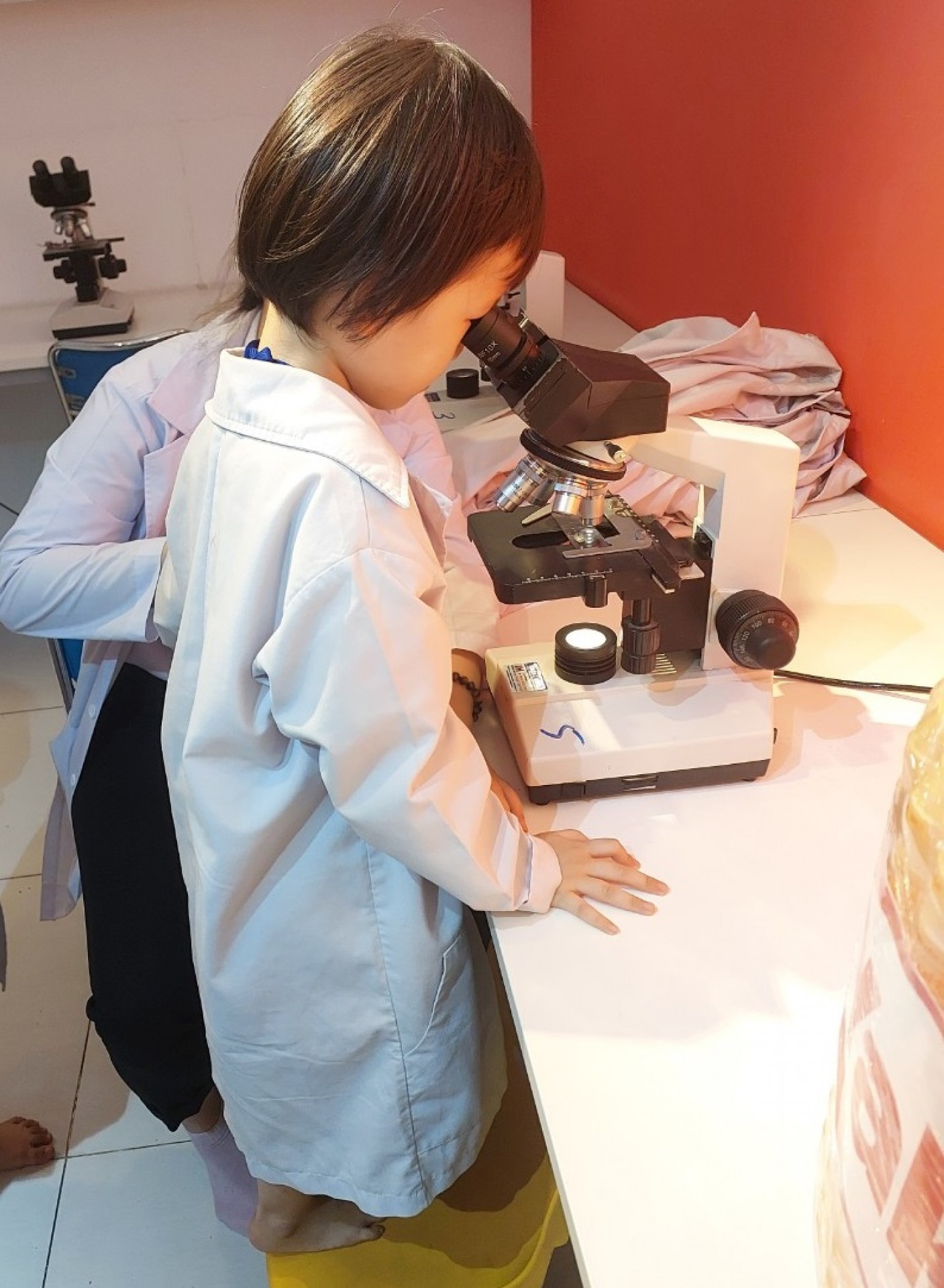 THÀNH PHỐ HƯỚNG NGHIỆP VIETOPIA - 2023 - LỚP LÁ