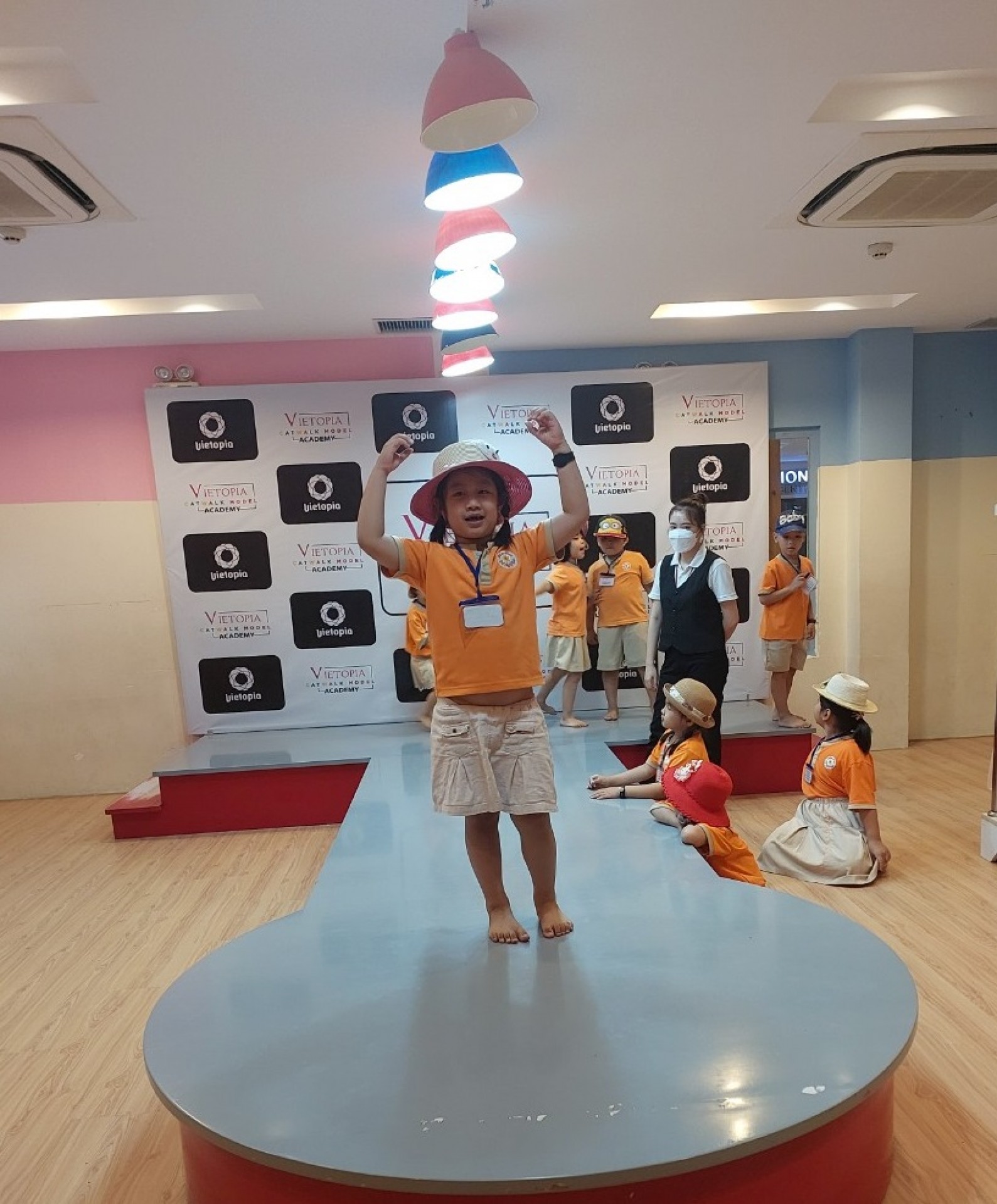 THÀNH PHỐ HƯỚNG NGHIỆP VIETOPIA - 2023 - LỚP LÁ