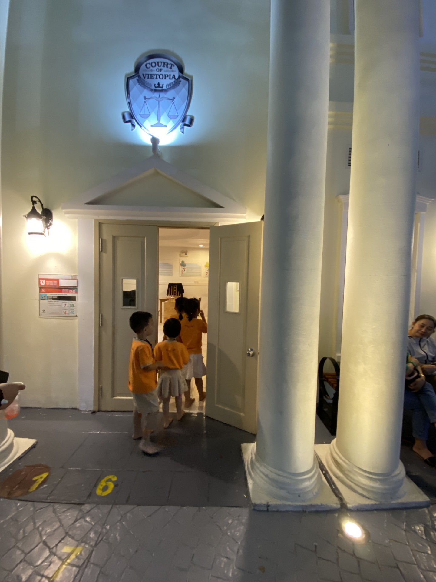 THÀNH PHỐ HƯỚNG NGHIỆP VIETOPIA - 2023 - LỚP LÁ