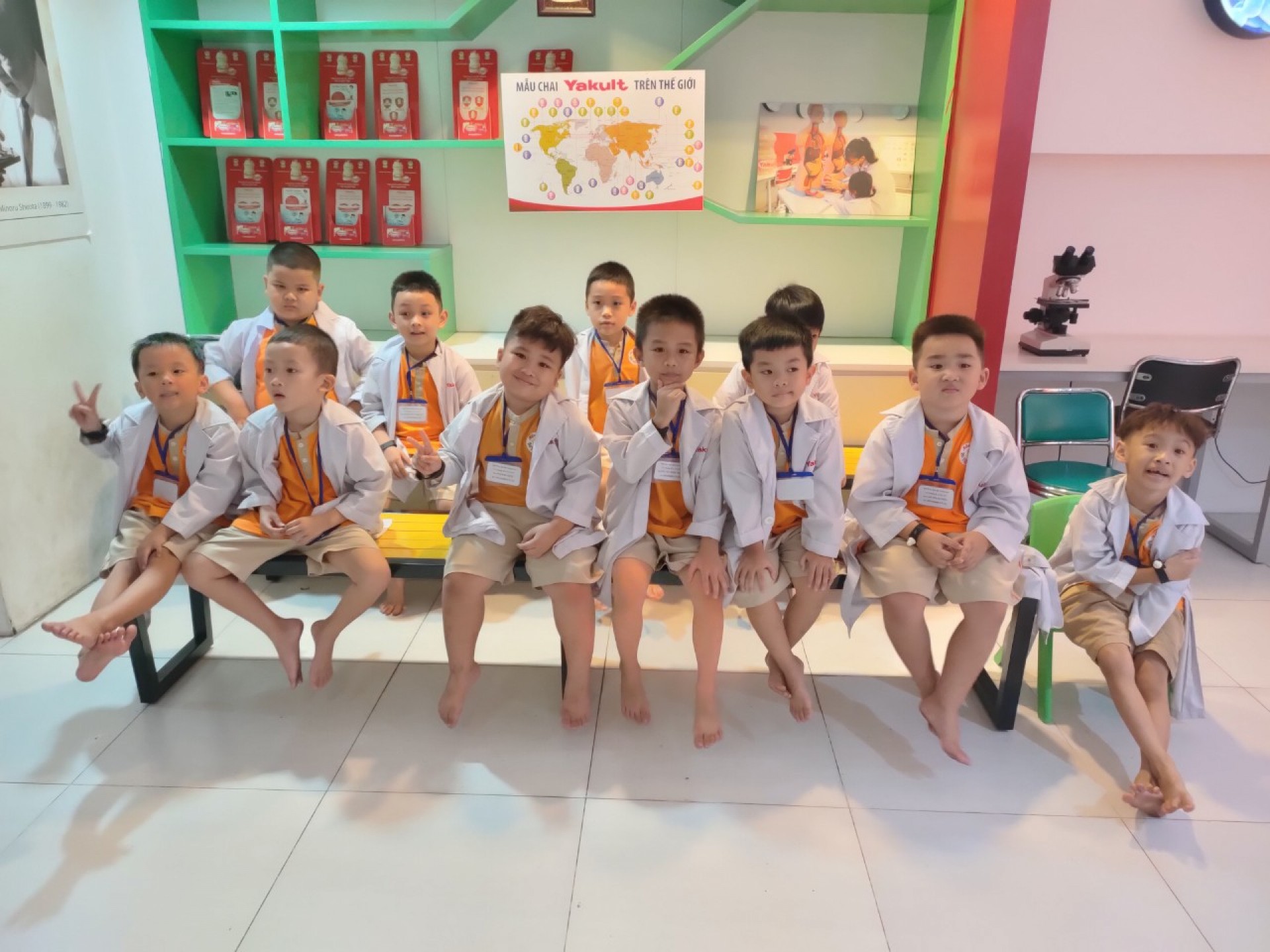 THÀNH PHỐ HƯỚNG NGHIỆP VIETOPIA - 2023 - LỚP LÁ