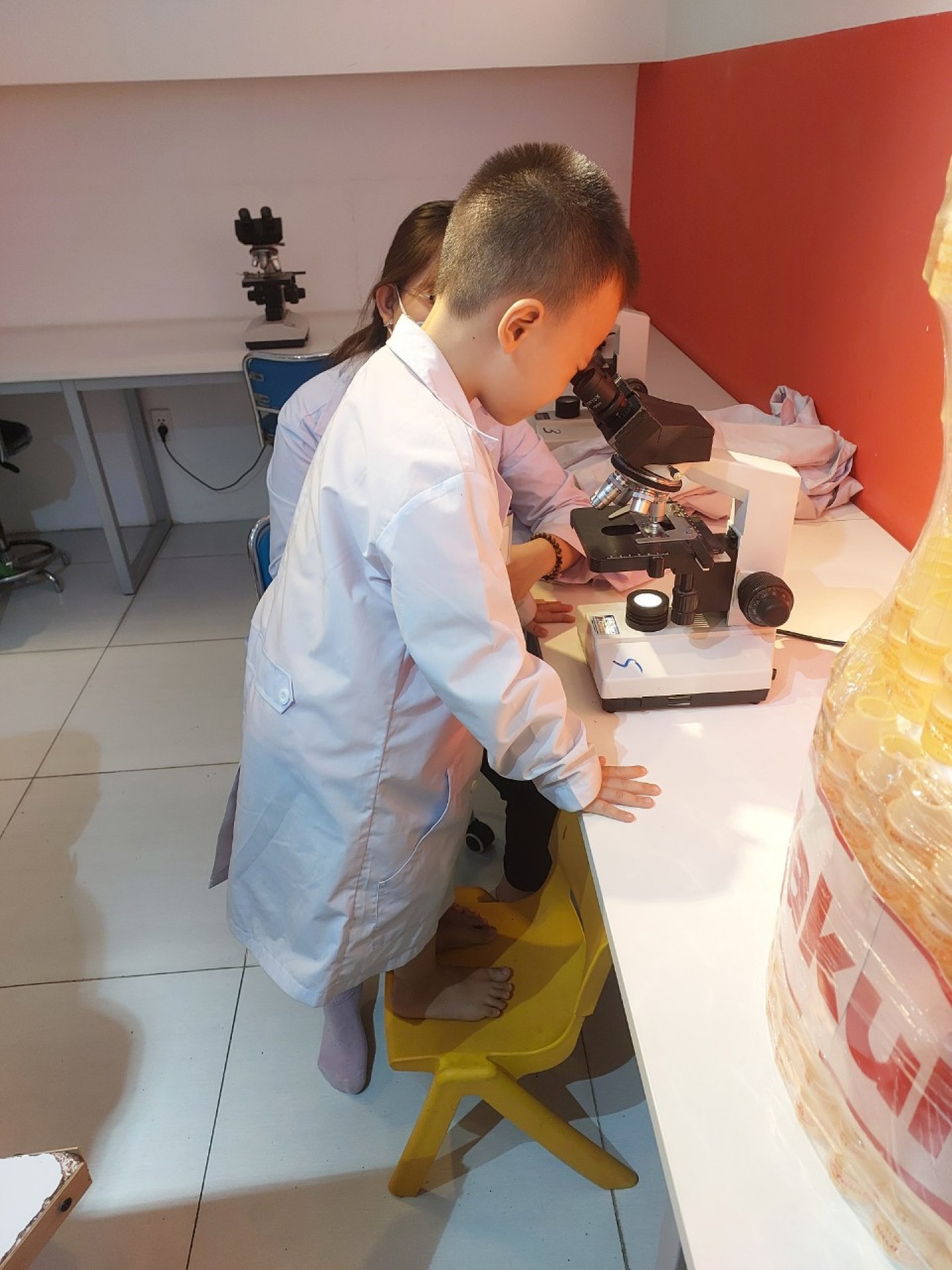 THÀNH PHỐ HƯỚNG NGHIỆP VIETOPIA - 2023 - LỚP LÁ