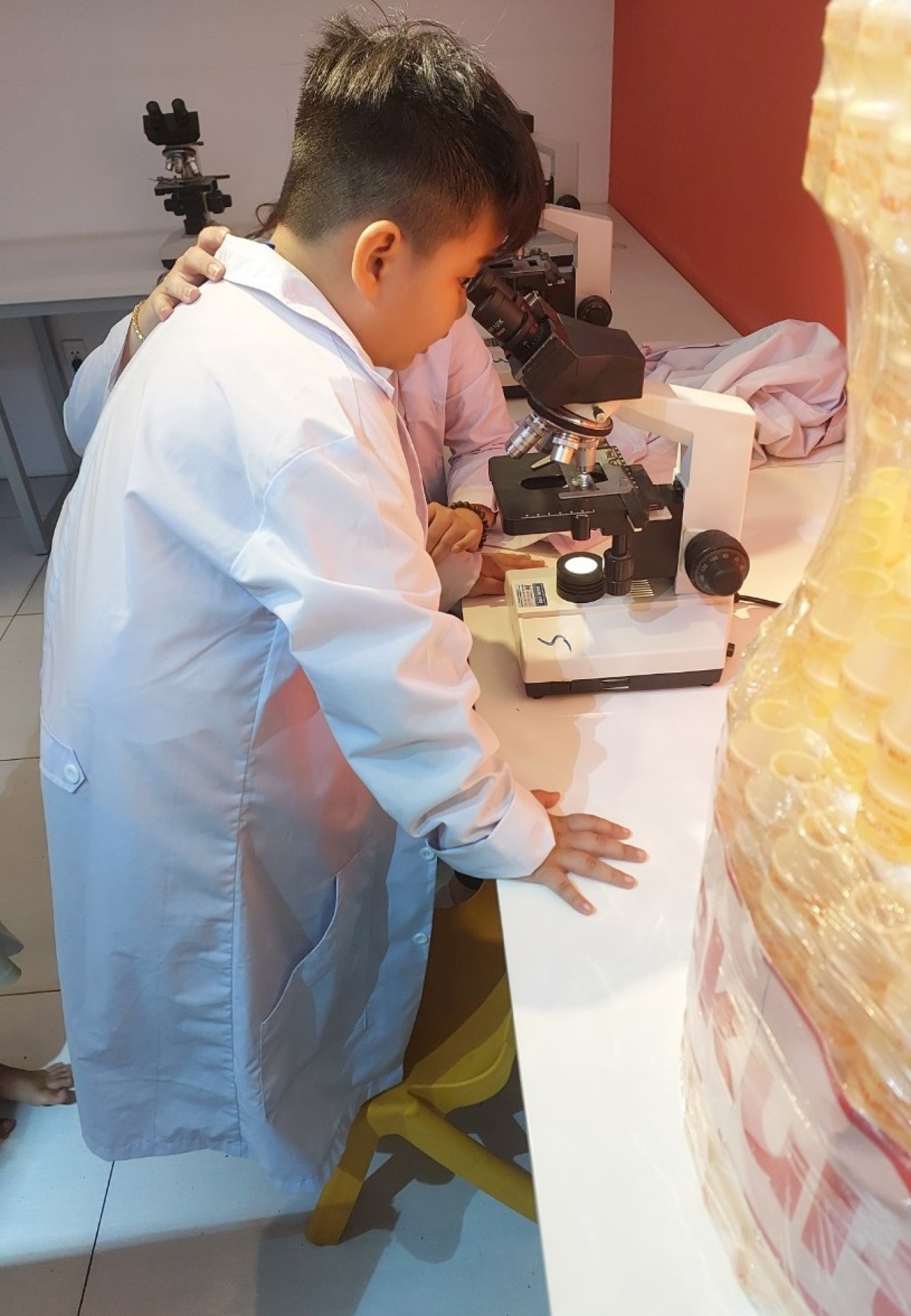 THÀNH PHỐ HƯỚNG NGHIỆP VIETOPIA - 2023 - LỚP LÁ