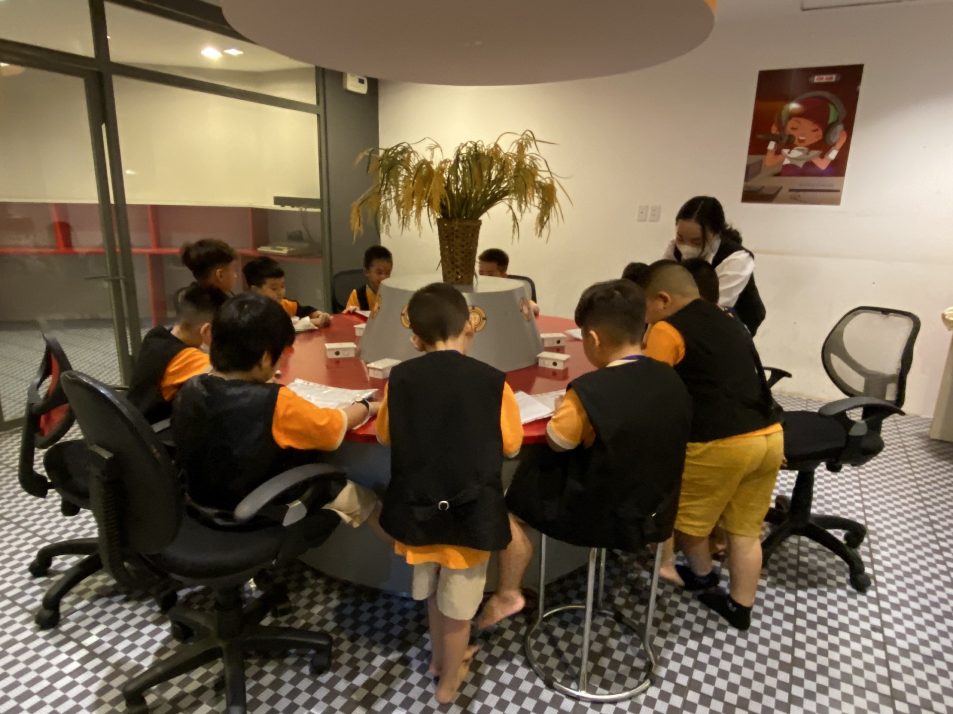 THÀNH PHỐ HƯỚNG NGHIỆP VIETOPIA - 2023 - LỚP LÁ