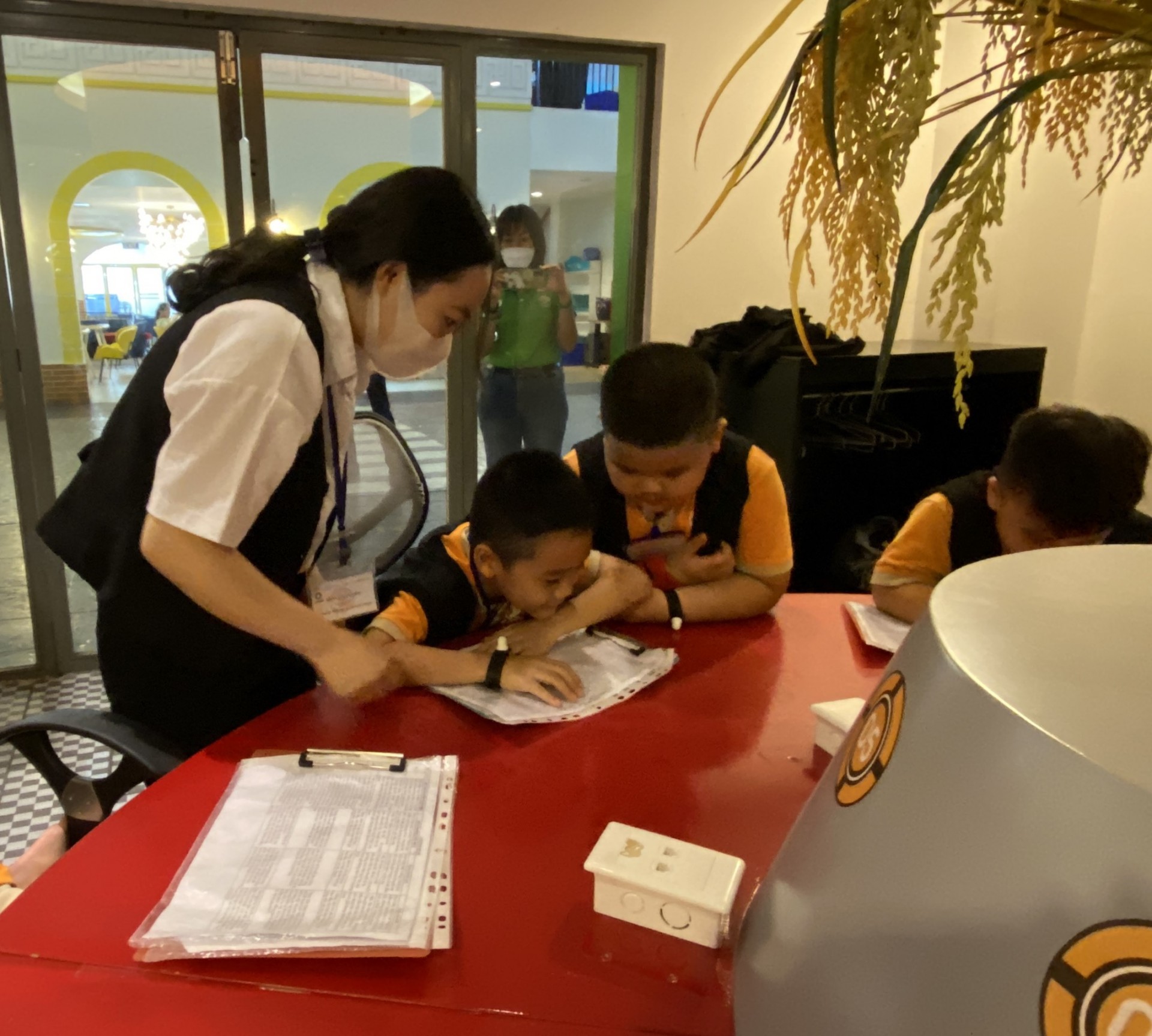 THÀNH PHỐ HƯỚNG NGHIỆP VIETOPIA - 2023 - LỚP LÁ