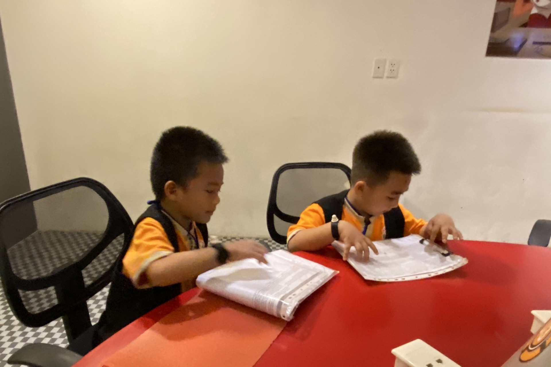 THÀNH PHỐ HƯỚNG NGHIỆP VIETOPIA - 2023 - LỚP LÁ