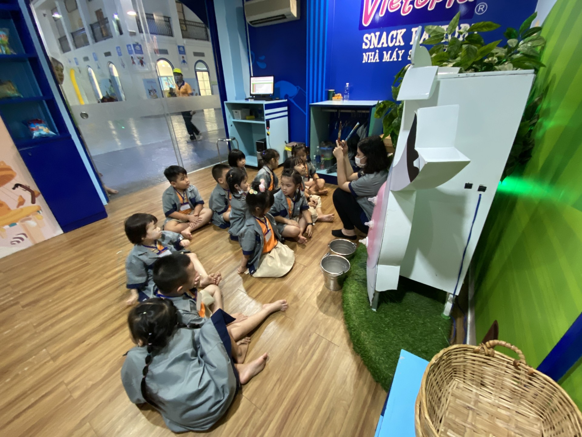 THÀNH PHỐ HƯỚNG NGHIỆP VIETOPIA - 2023 - LỚP LÁ