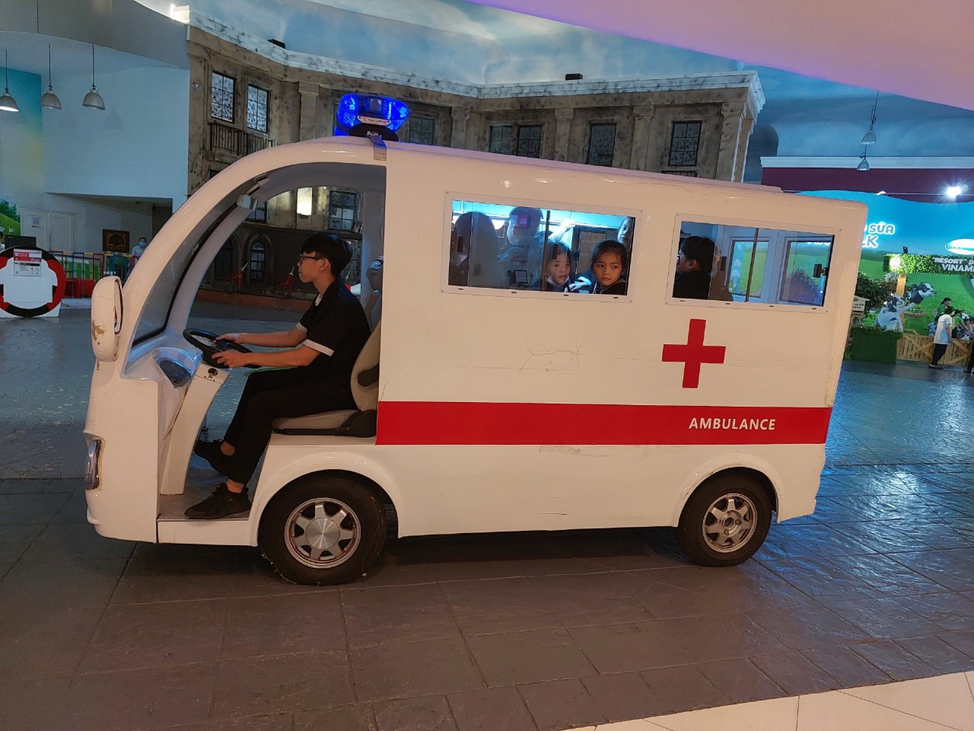 THÀNH PHỐ HƯỚNG NGHIỆP VIETOPIA - 2023 - LỚP LÁ