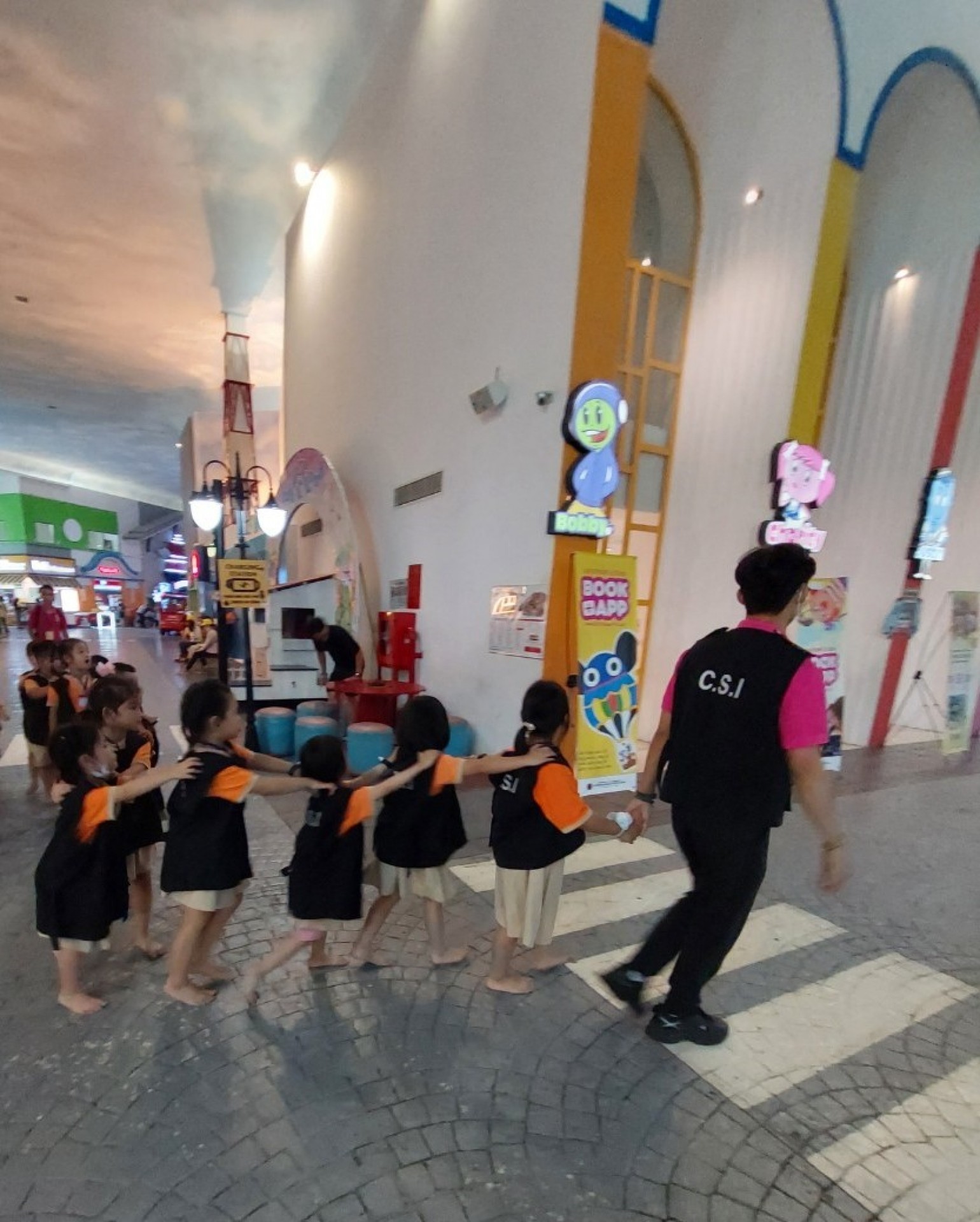 THÀNH PHỐ HƯỚNG NGHIỆP VIETOPIA - 2023 - LỚP LÁ