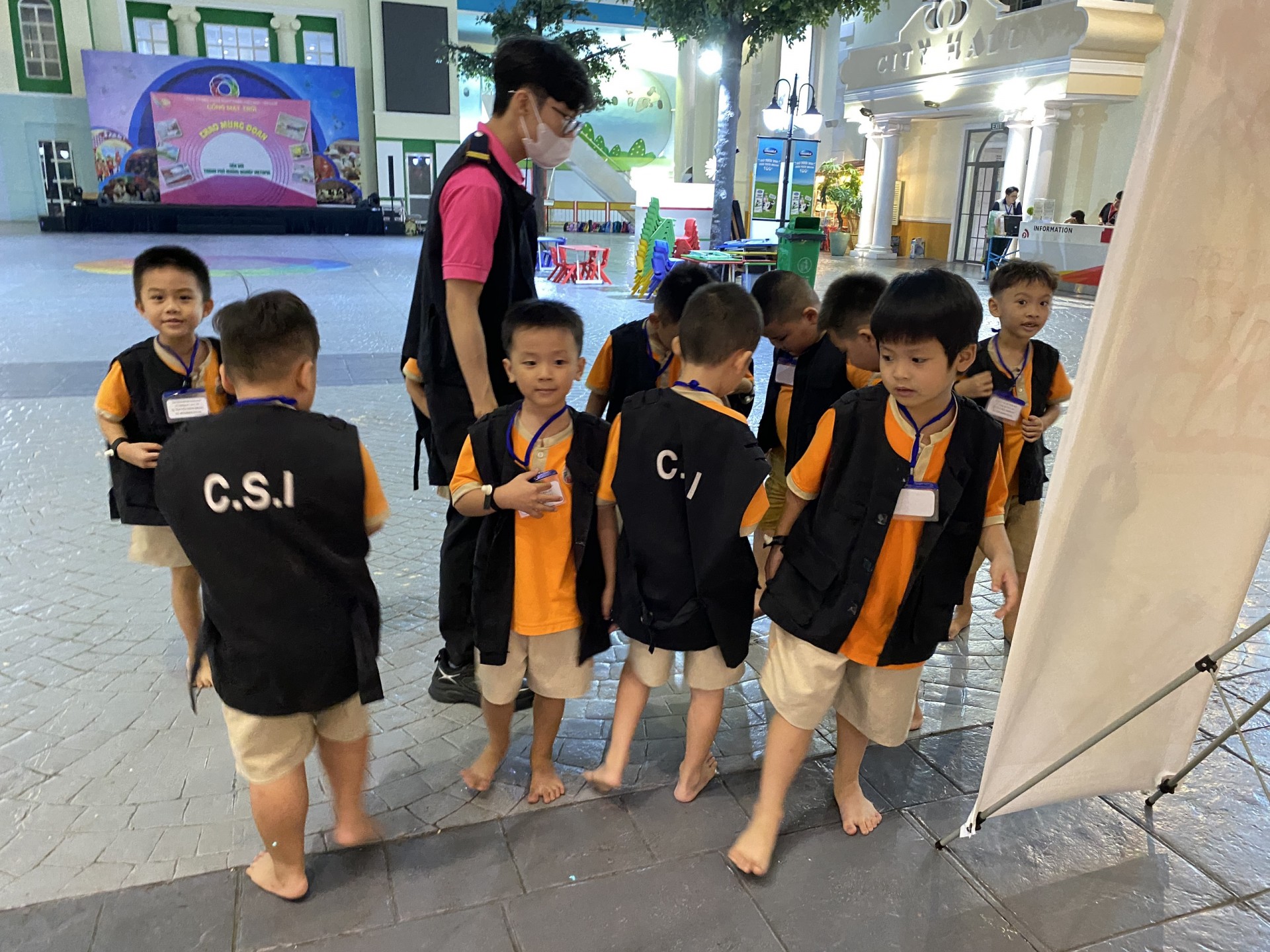 THÀNH PHỐ HƯỚNG NGHIỆP VIETOPIA - 2023 - LỚP LÁ