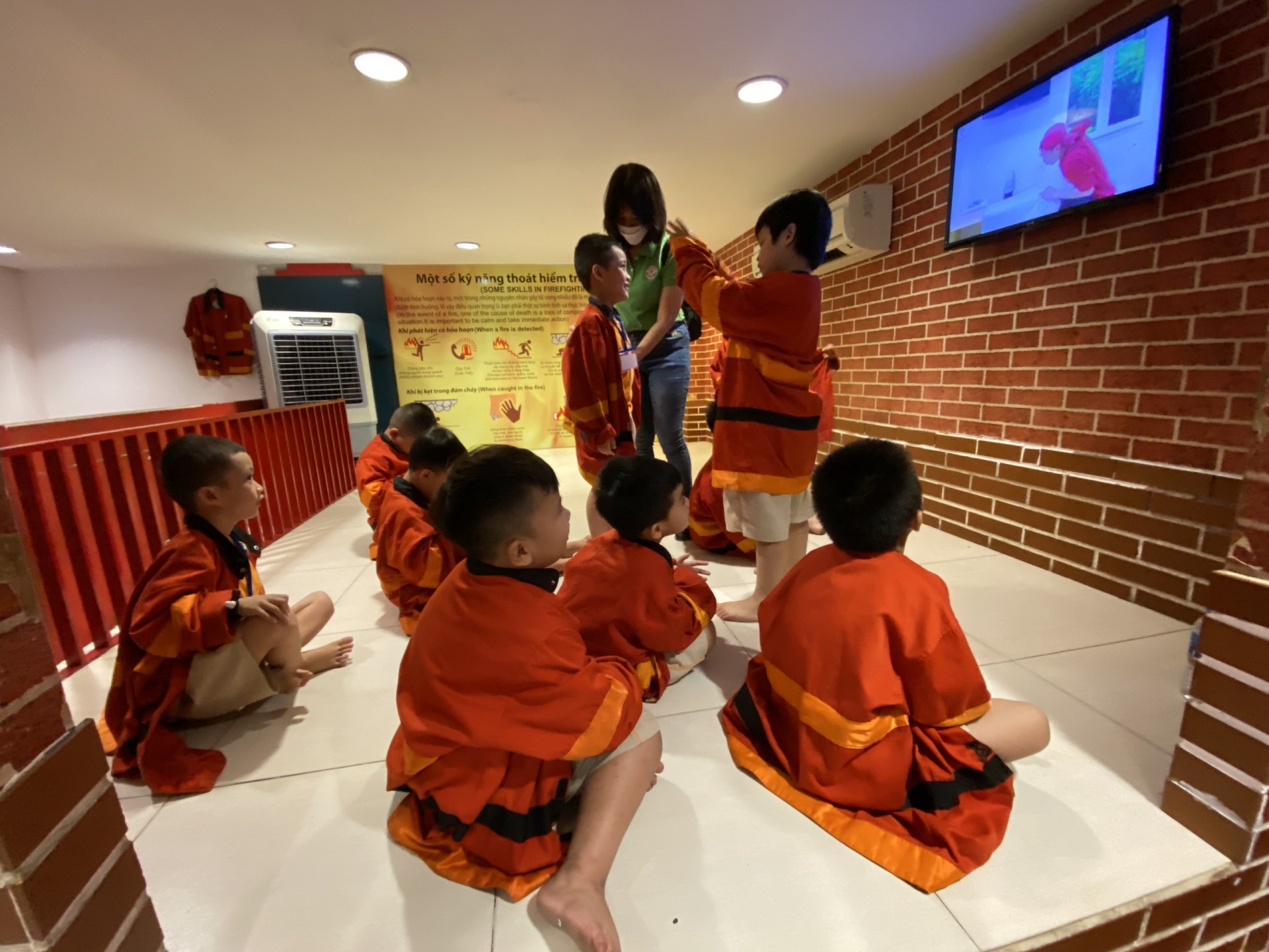 THÀNH PHỐ HƯỚNG NGHIỆP VIETOPIA - 2023 - LỚP LÁ