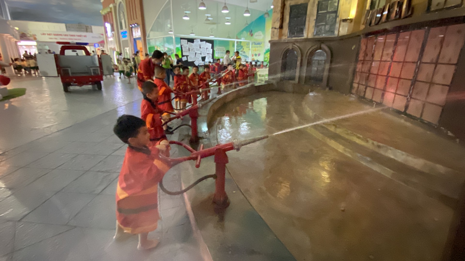 THÀNH PHỐ HƯỚNG NGHIỆP VIETOPIA - 2023 - LỚP LÁ