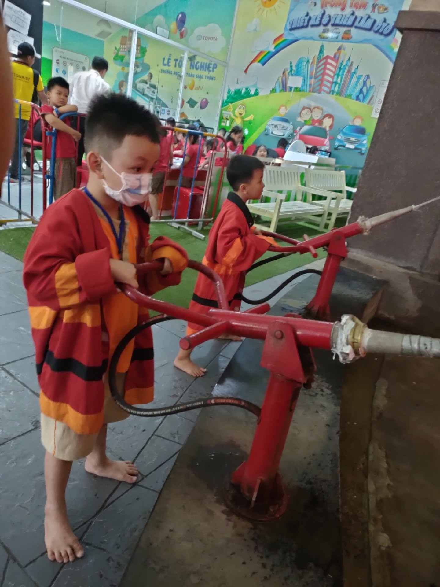 THÀNH PHỐ HƯỚNG NGHIỆP VIETOPIA - 2023 - LỚP LÁ