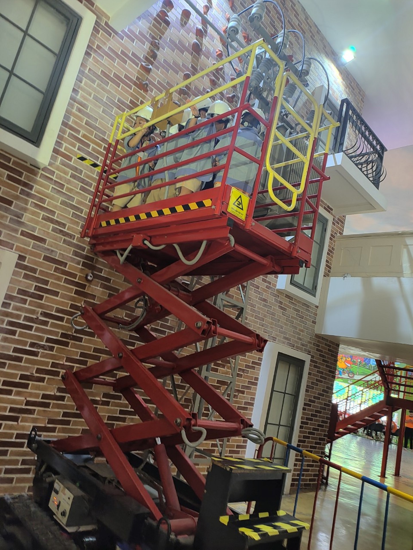 THÀNH PHỐ HƯỚNG NGHIỆP VIETOPIA - 2023 - LỚP LÁ