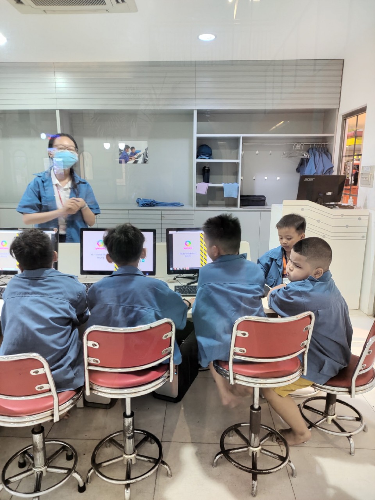 THÀNH PHỐ HƯỚNG NGHIỆP VIETOPIA - 2023 - LỚP LÁ