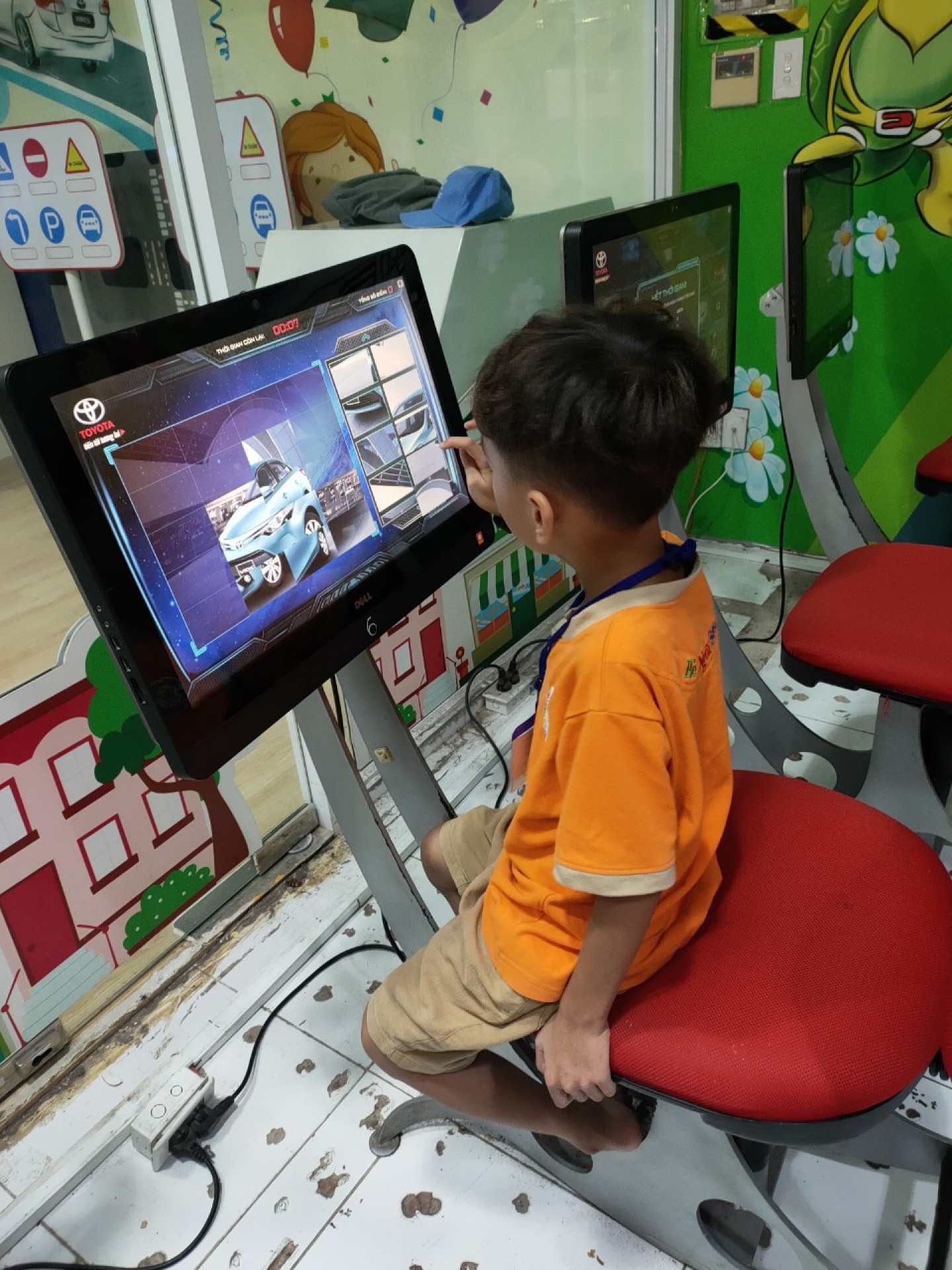 THÀNH PHỐ HƯỚNG NGHIỆP VIETOPIA - 2023 - LỚP LÁ