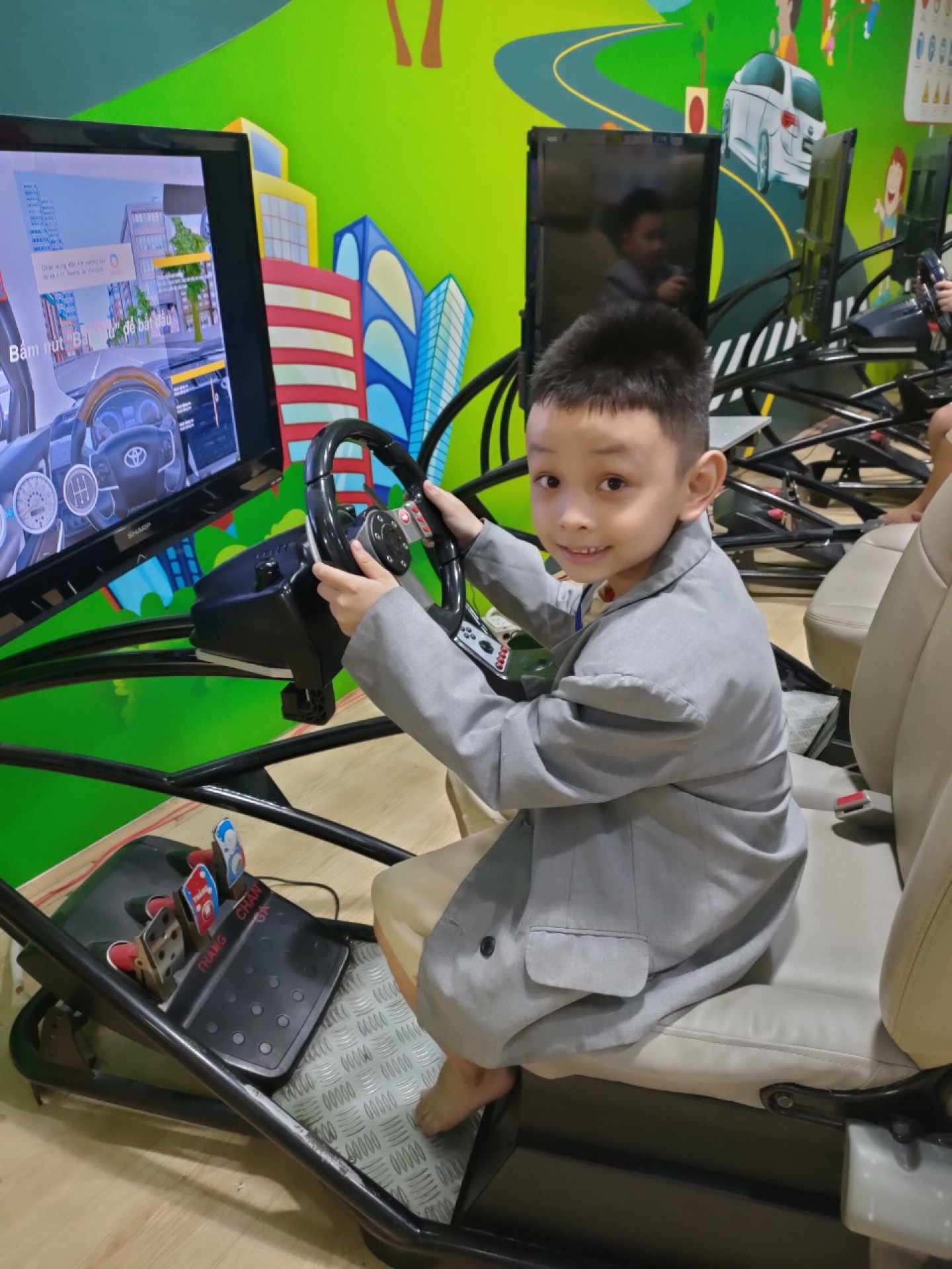 THÀNH PHỐ HƯỚNG NGHIỆP VIETOPIA - 2023 - LỚP LÁ