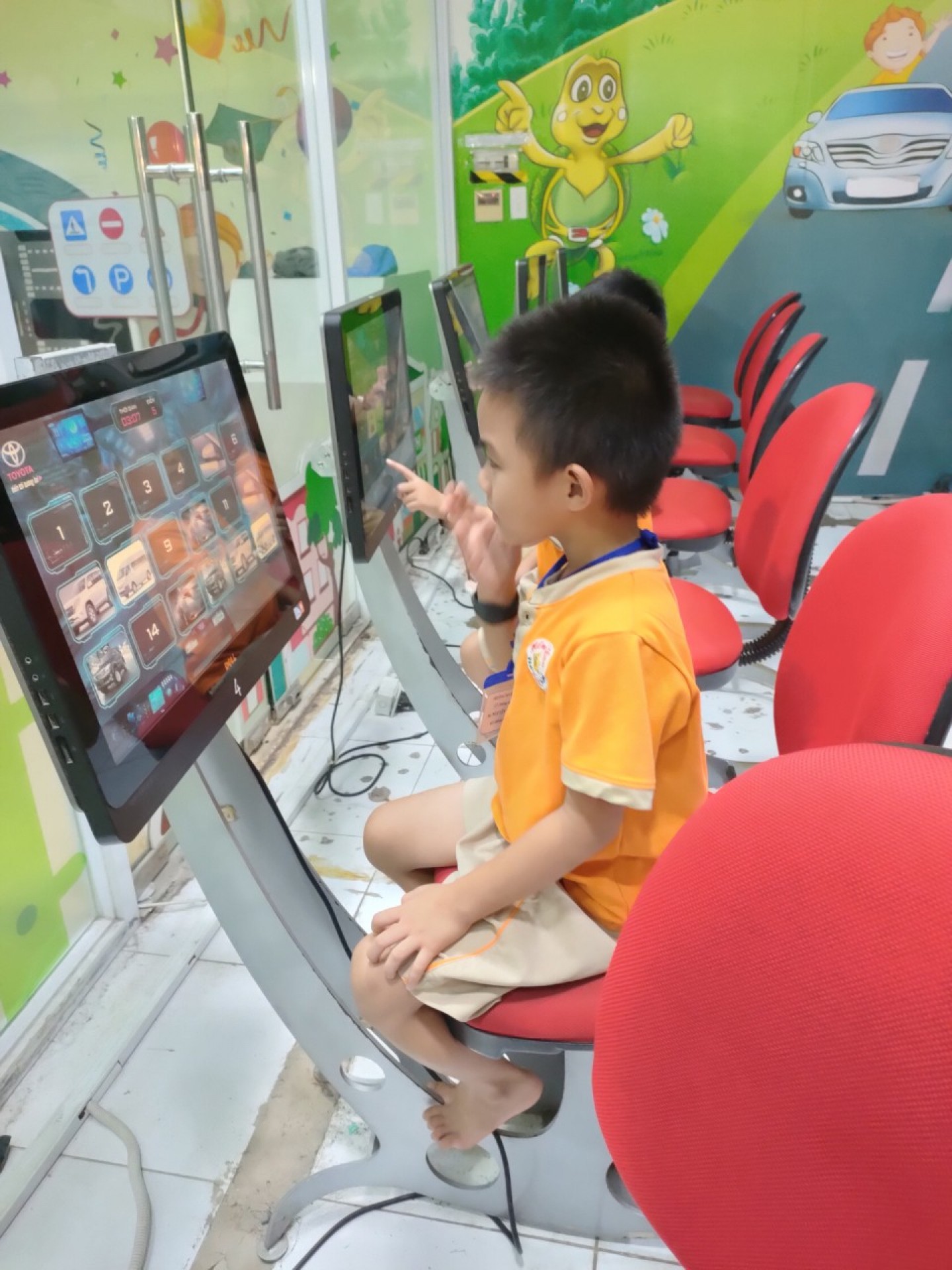 THÀNH PHỐ HƯỚNG NGHIỆP VIETOPIA - 2023 - LỚP LÁ