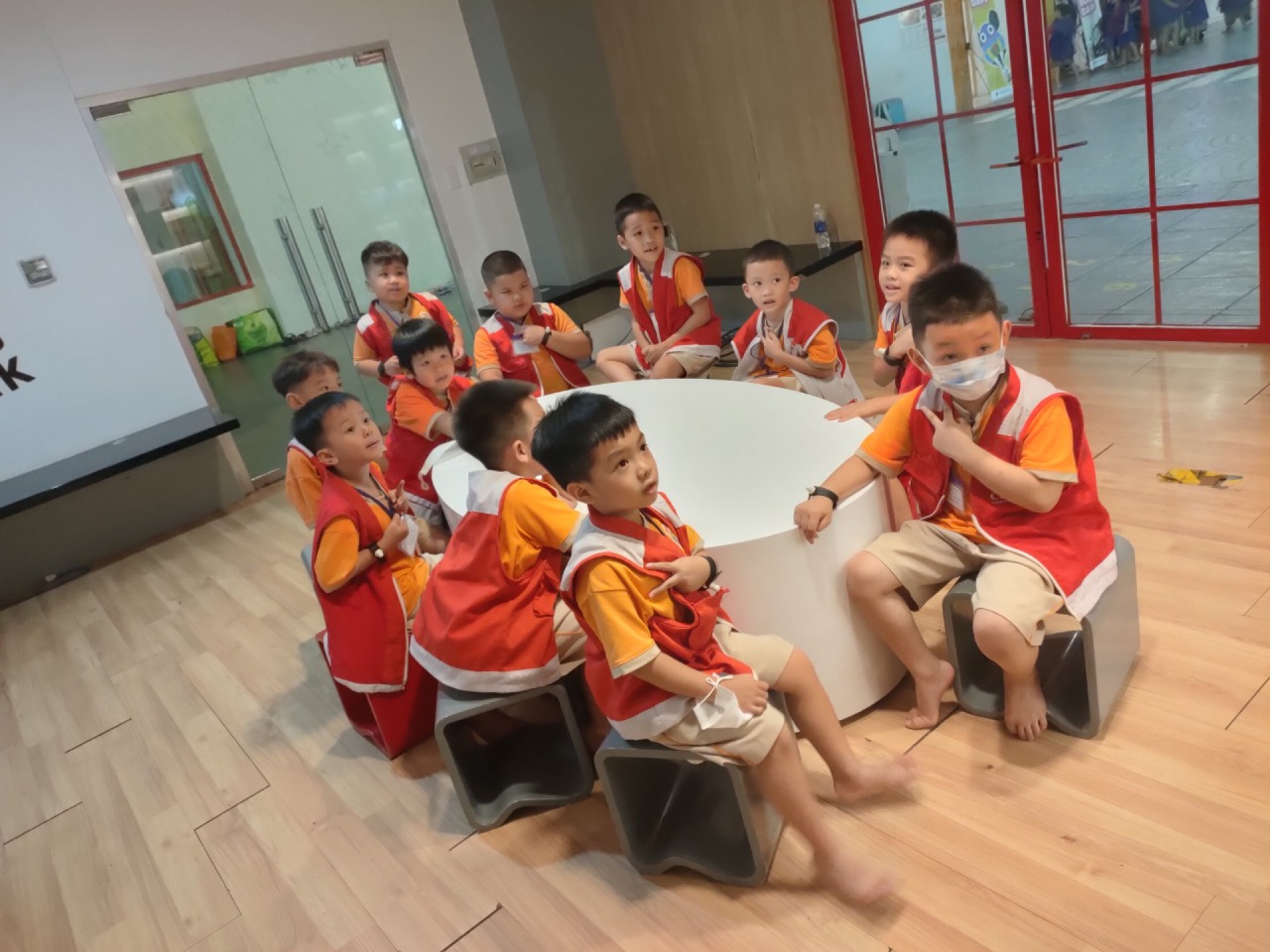 THÀNH PHỐ HƯỚNG NGHIỆP VIETOPIA - 2023 - LỚP LÁ