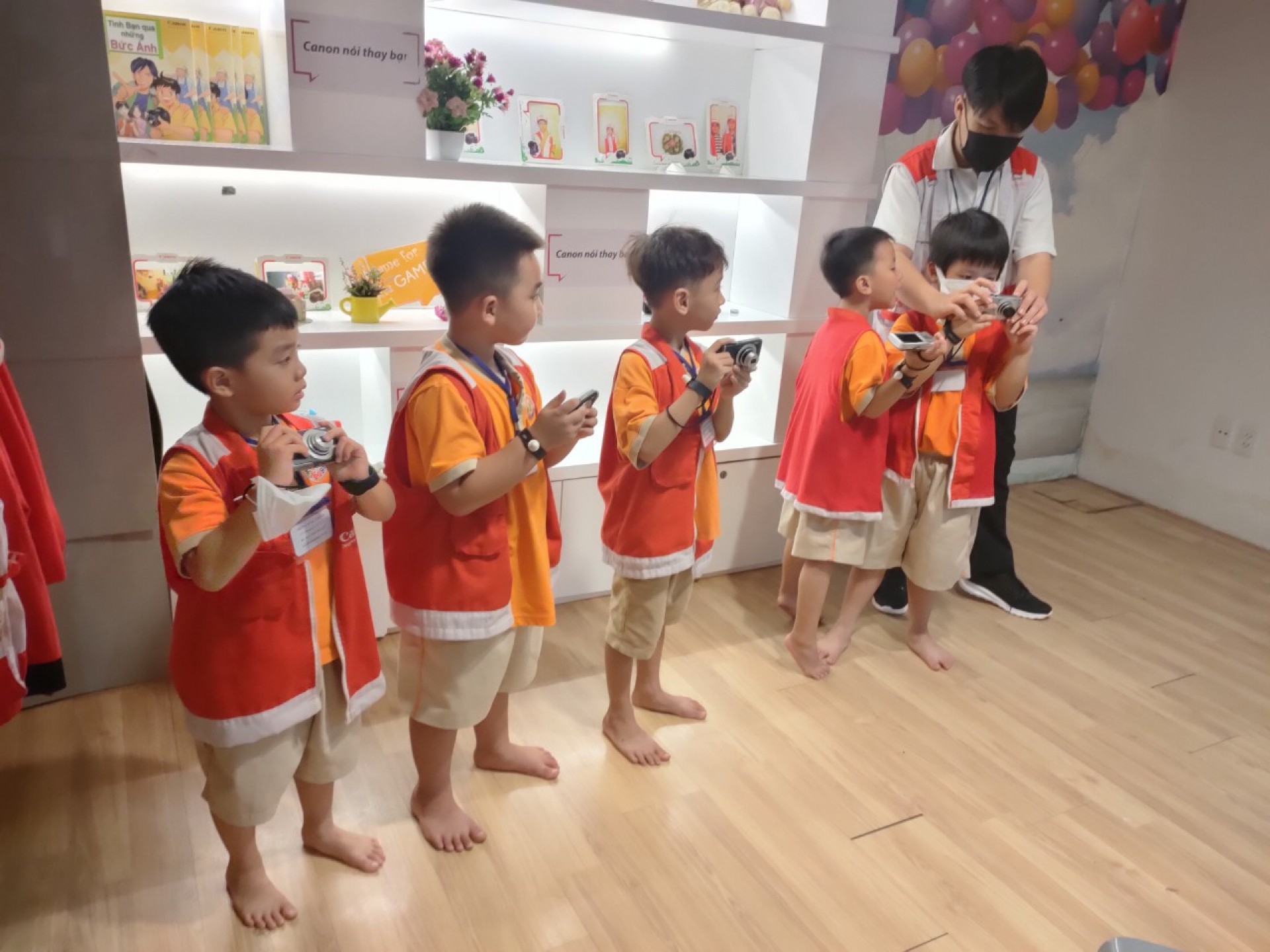 THÀNH PHỐ HƯỚNG NGHIỆP VIETOPIA - 2023 - LỚP LÁ