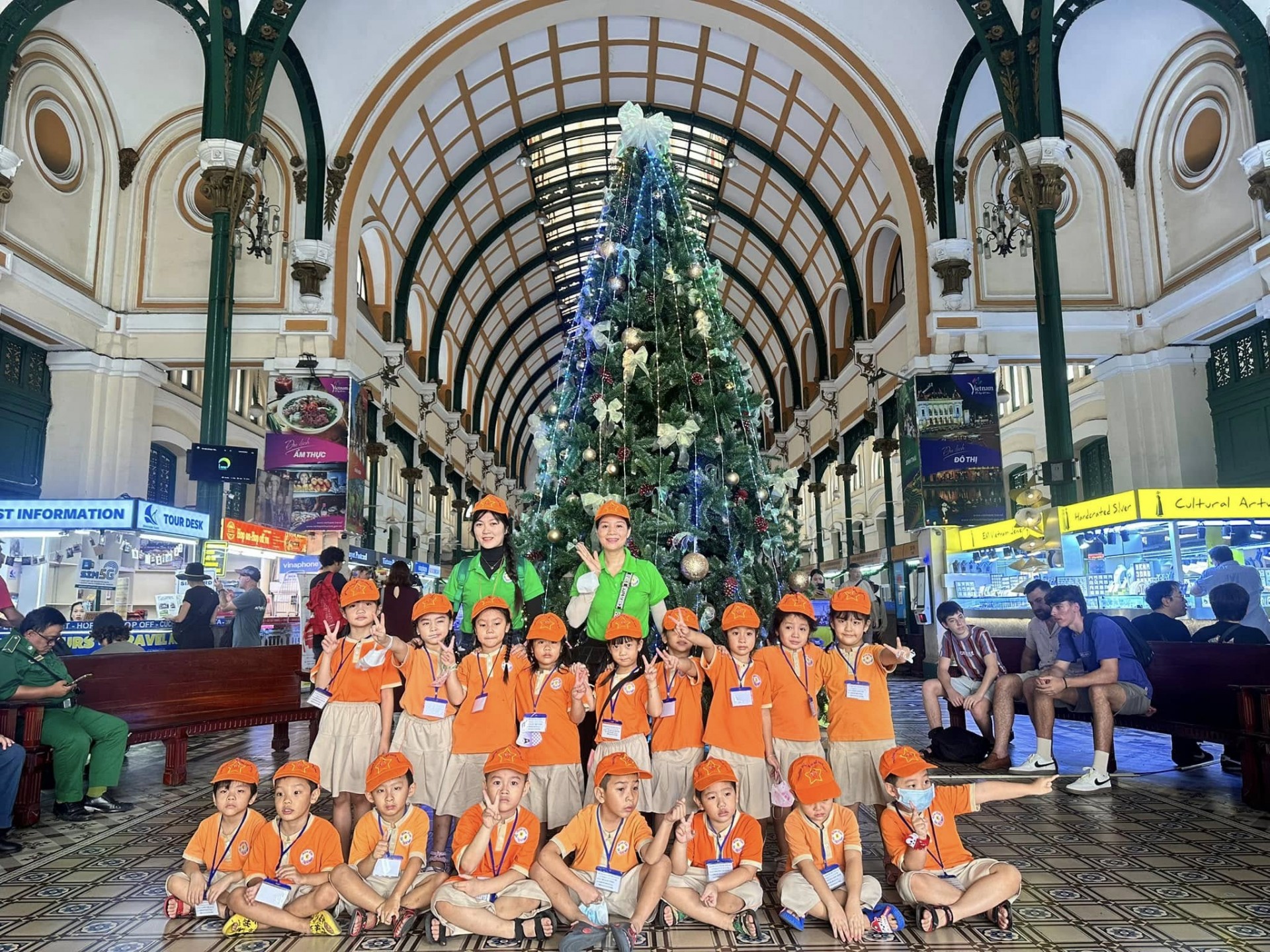 BƯU ĐIỆN-ĐƯỜNG SÁCH-SNOW TOWN