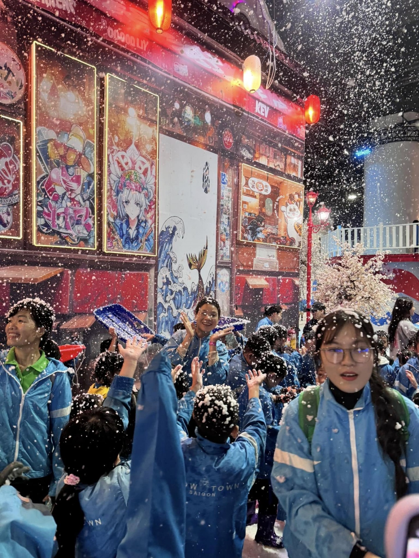 BƯU ĐIỆN-ĐƯỜNG SÁCH-SNOW TOWN