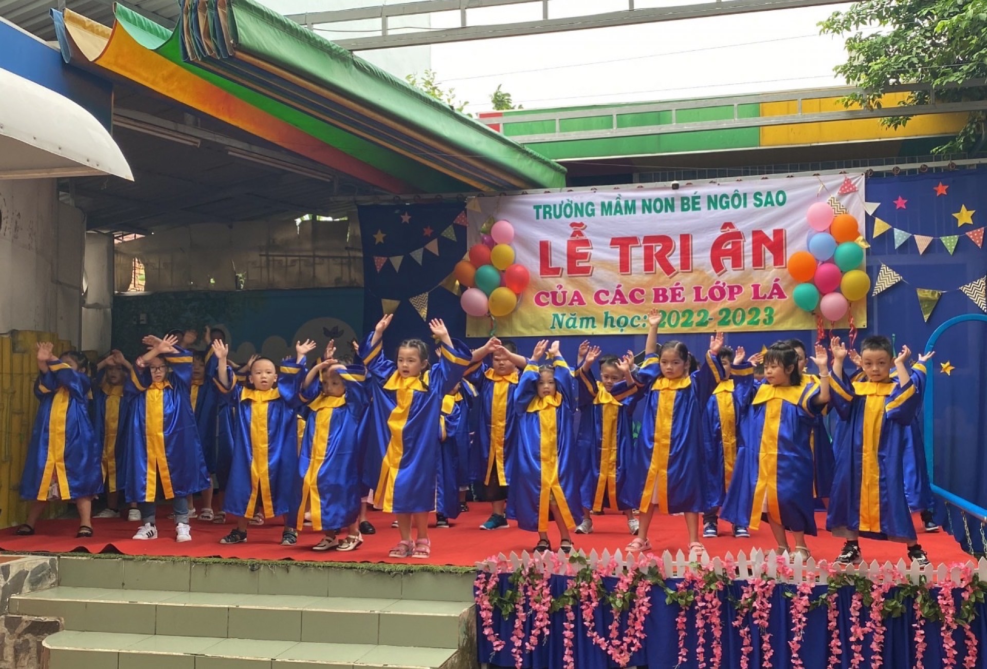 LỄ TRI ÂN CỦA CÁC BÉ LỚP LÁ NH - 2022 - 2023