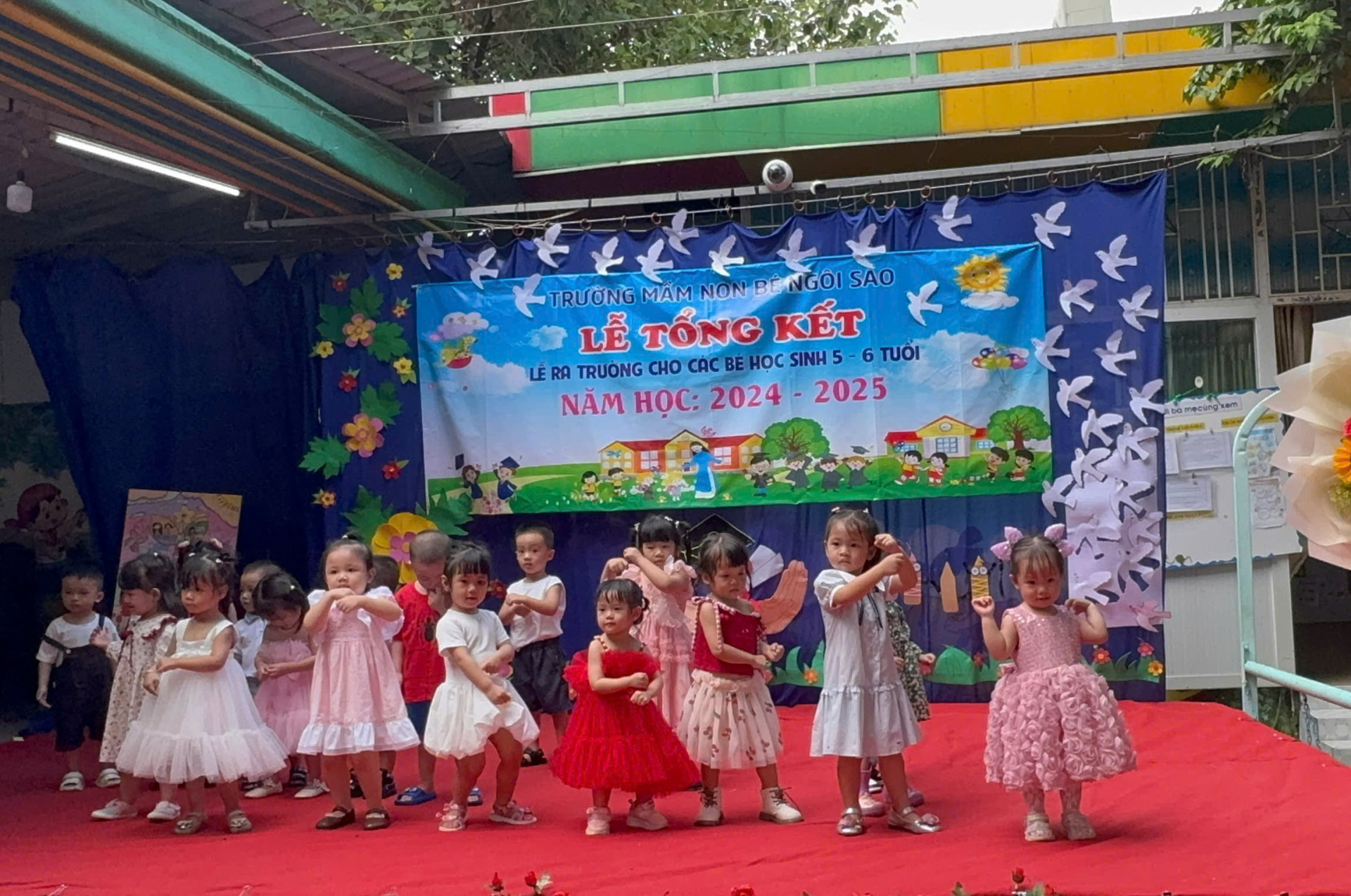 LỄ TỔNG KẾT VÀ TRI ÂN CỦA CÁC BÉ LỚP LÁ 2024-2025