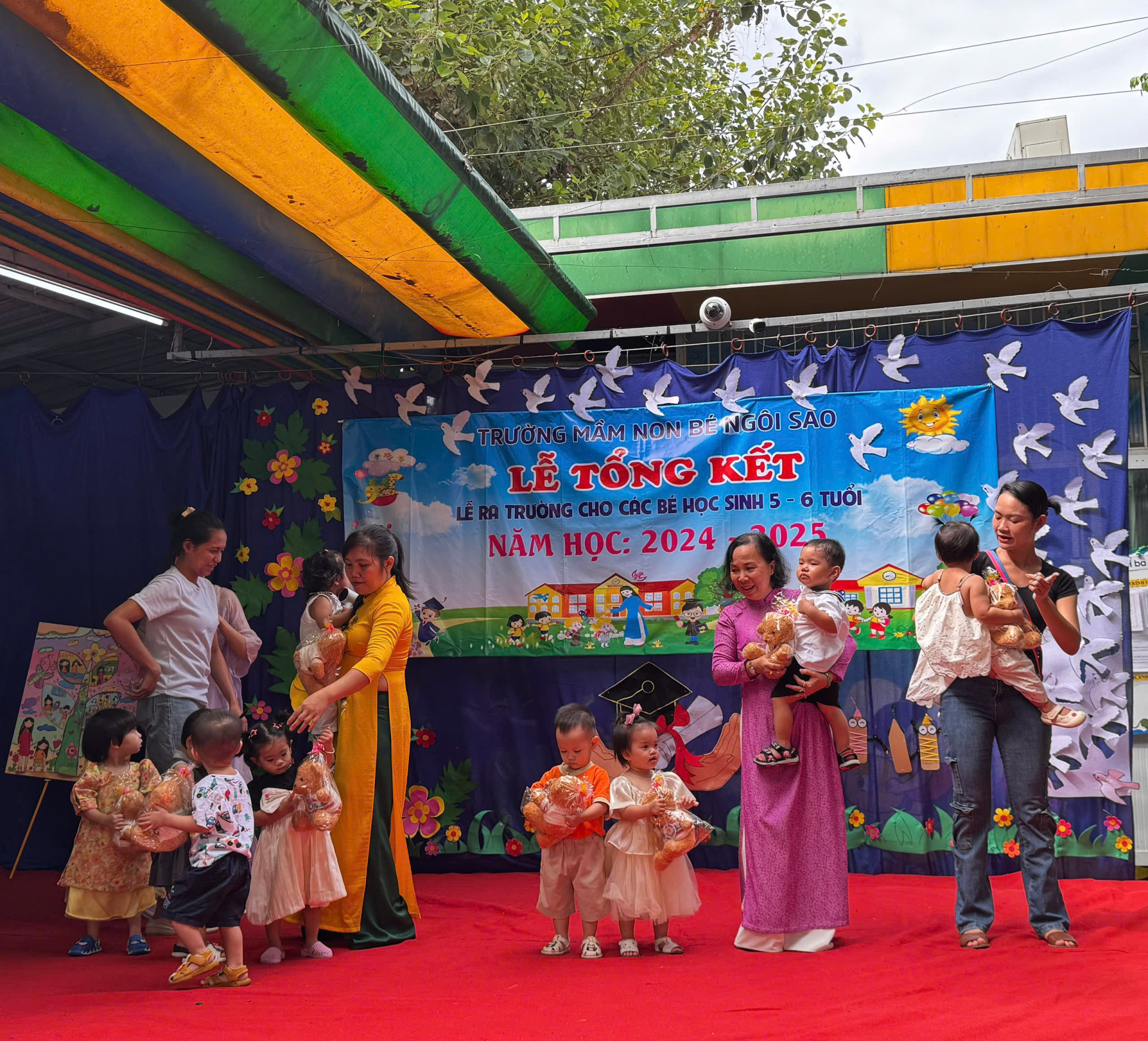 LỄ TỔNG KẾT VÀ TRI ÂN CỦA CÁC BÉ LỚP LÁ 2024-2025