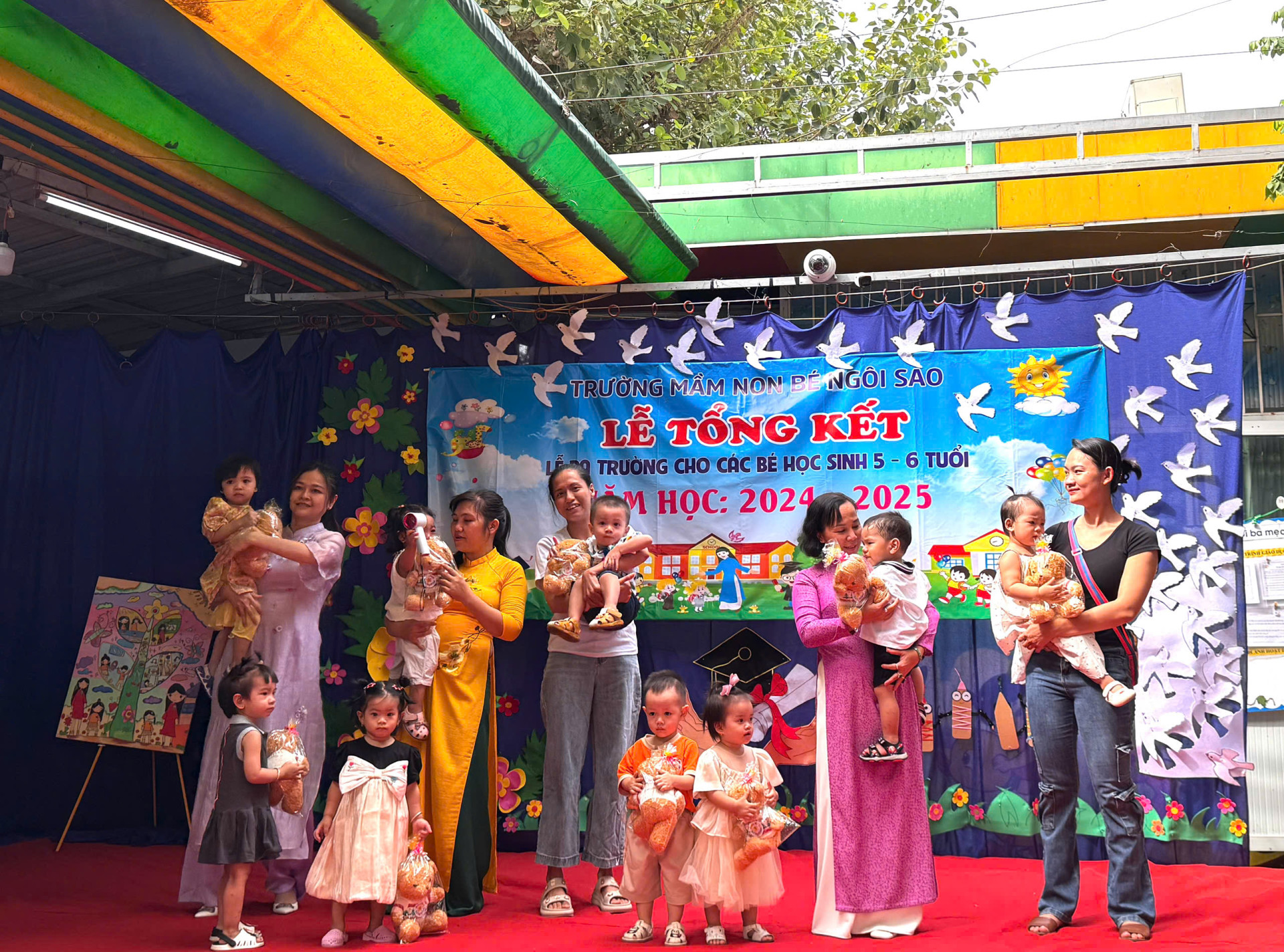 LỄ TỔNG KẾT VÀ TRI ÂN CỦA CÁC BÉ LỚP LÁ 2024-2025