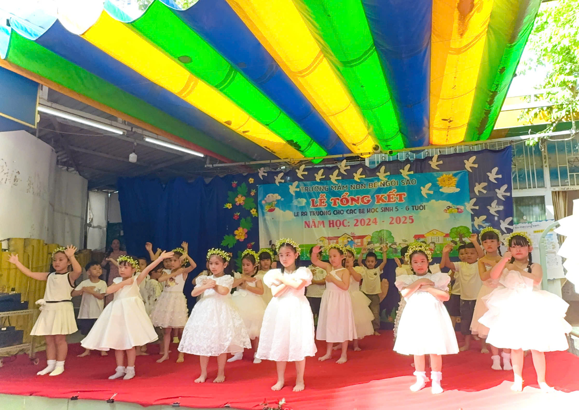 LỄ TỔNG KẾT VÀ TRI ÂN CỦA CÁC BÉ LỚP LÁ 2024-2025