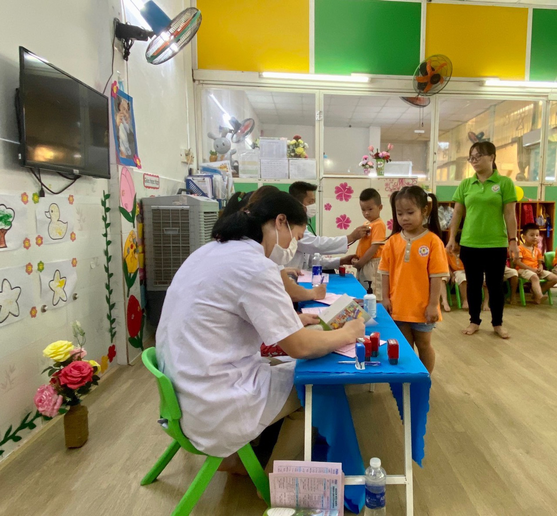 KHÁM SỨC KHỎE CHO BÉ 2023